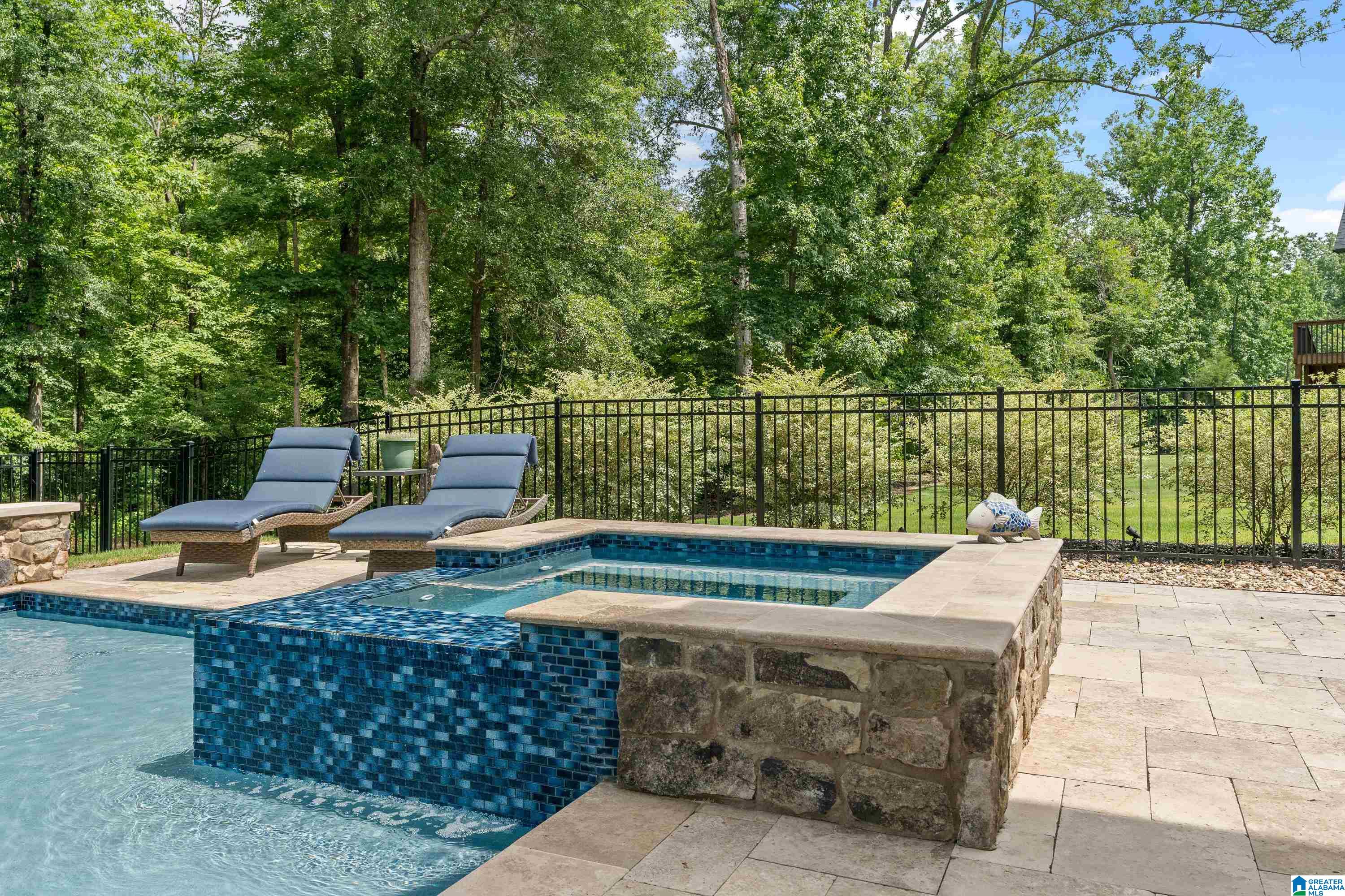 2077 HIGHLAND GATE WAY