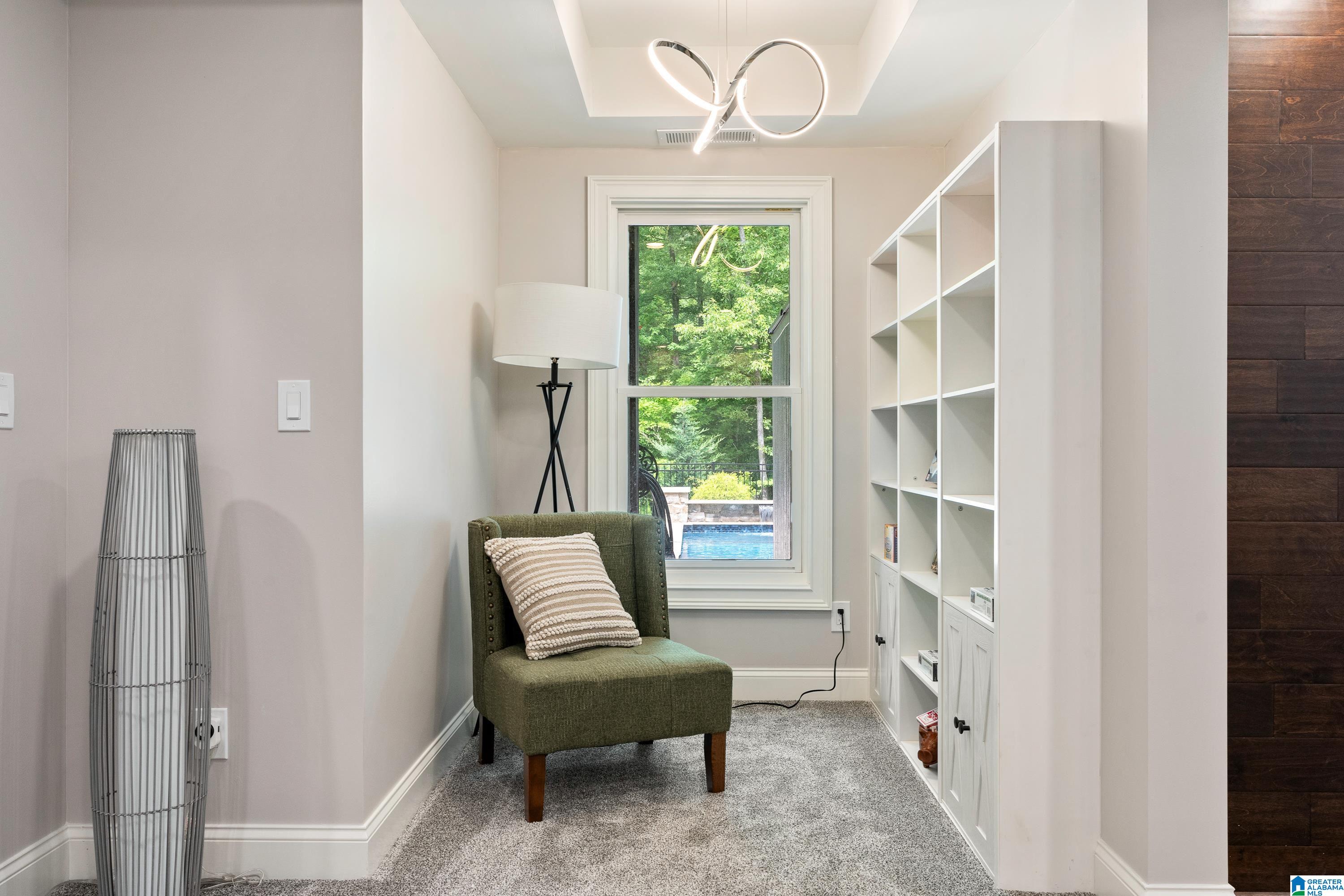 2077 HIGHLAND GATE WAY