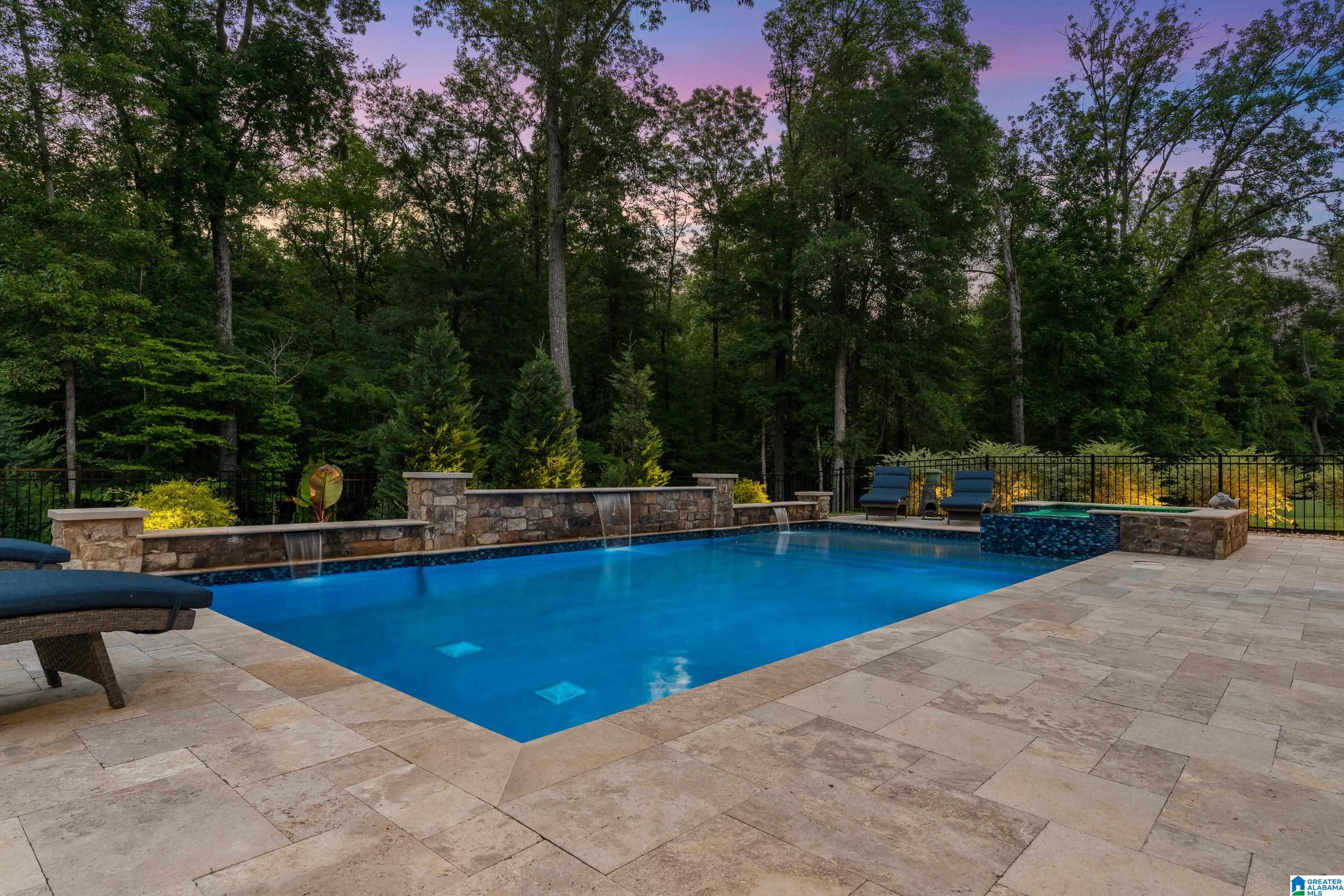 2077 HIGHLAND GATE WAY