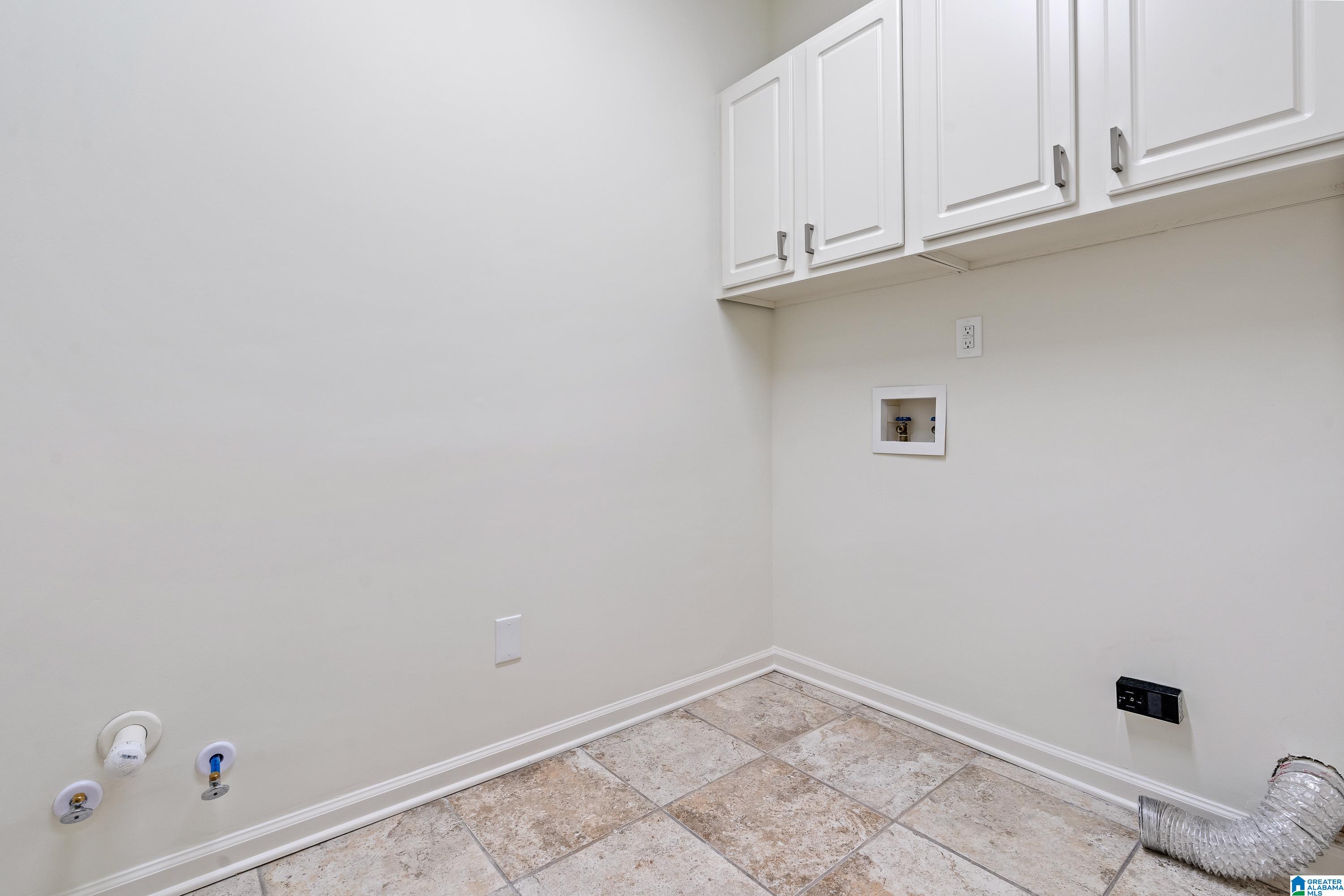 135 OVERVIEW DRIVE