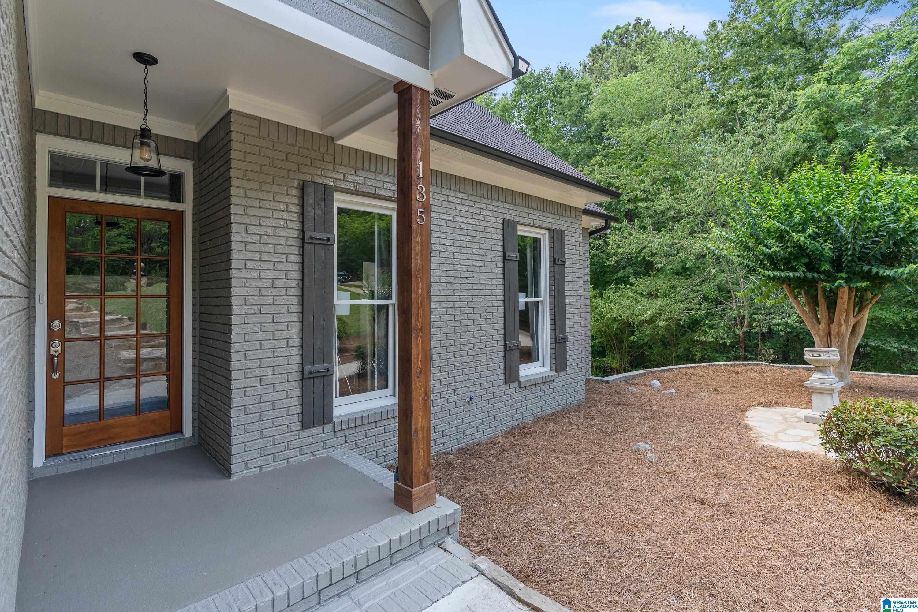 135 OVERVIEW DRIVE