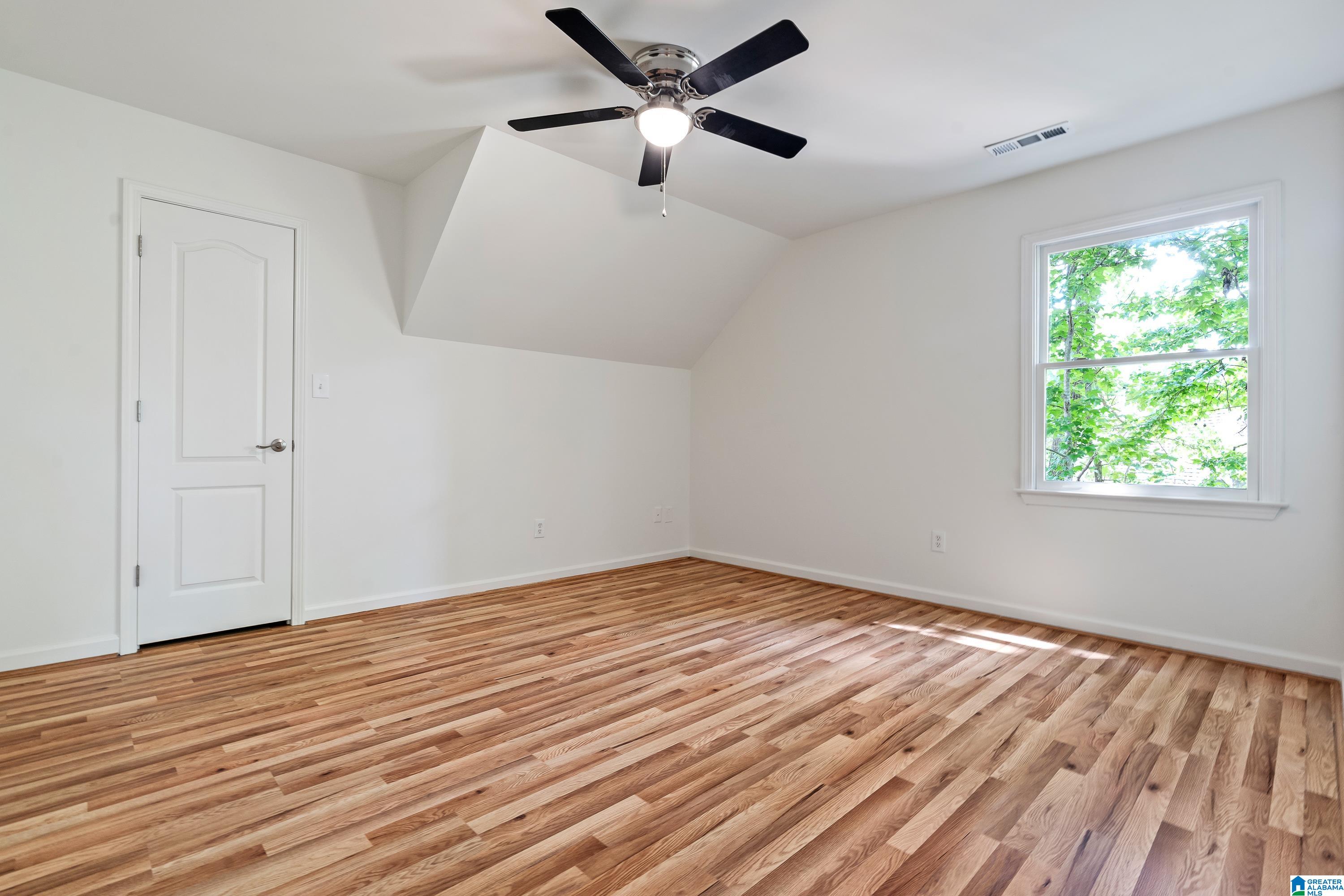 135 OVERVIEW DRIVE