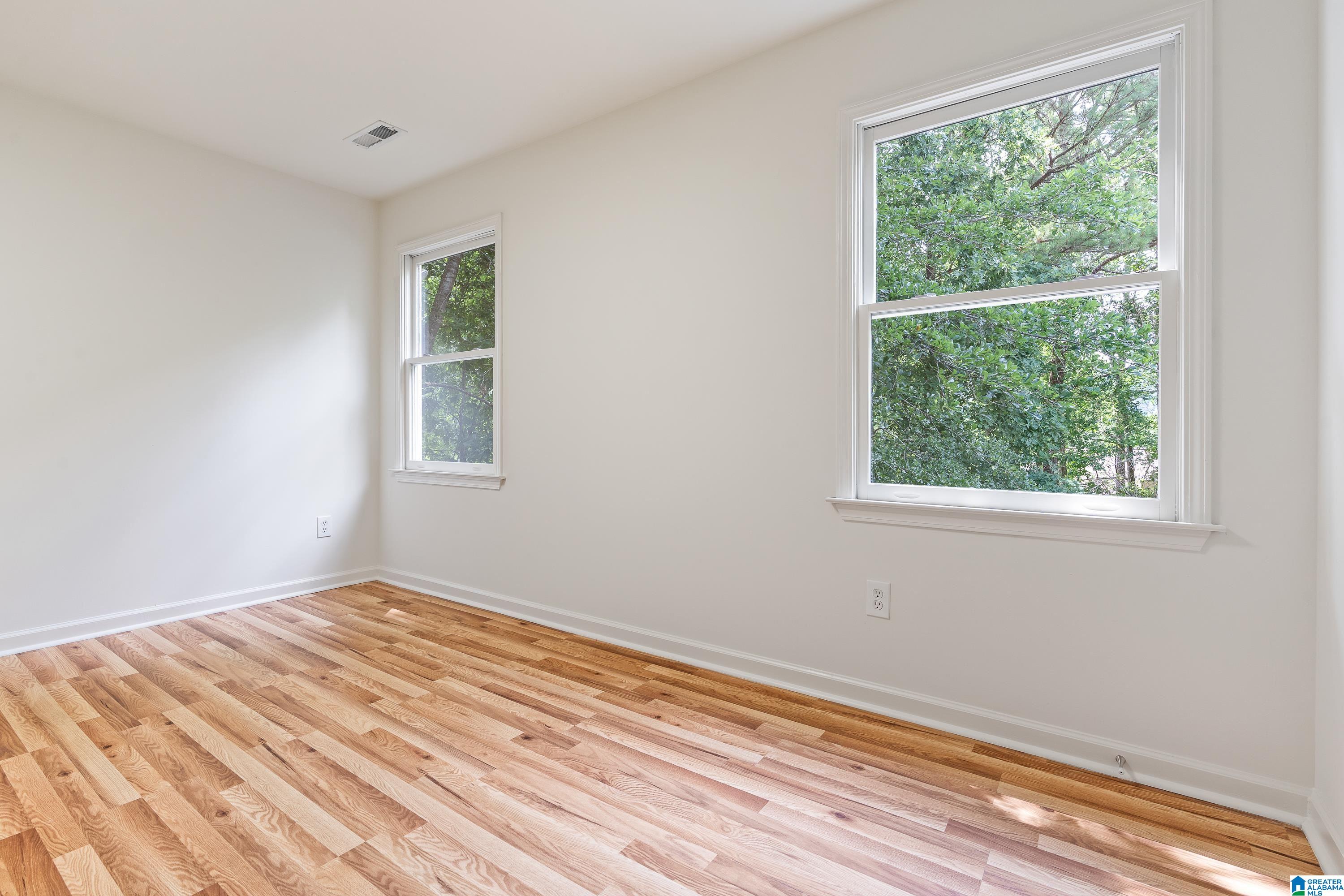 135 OVERVIEW DRIVE