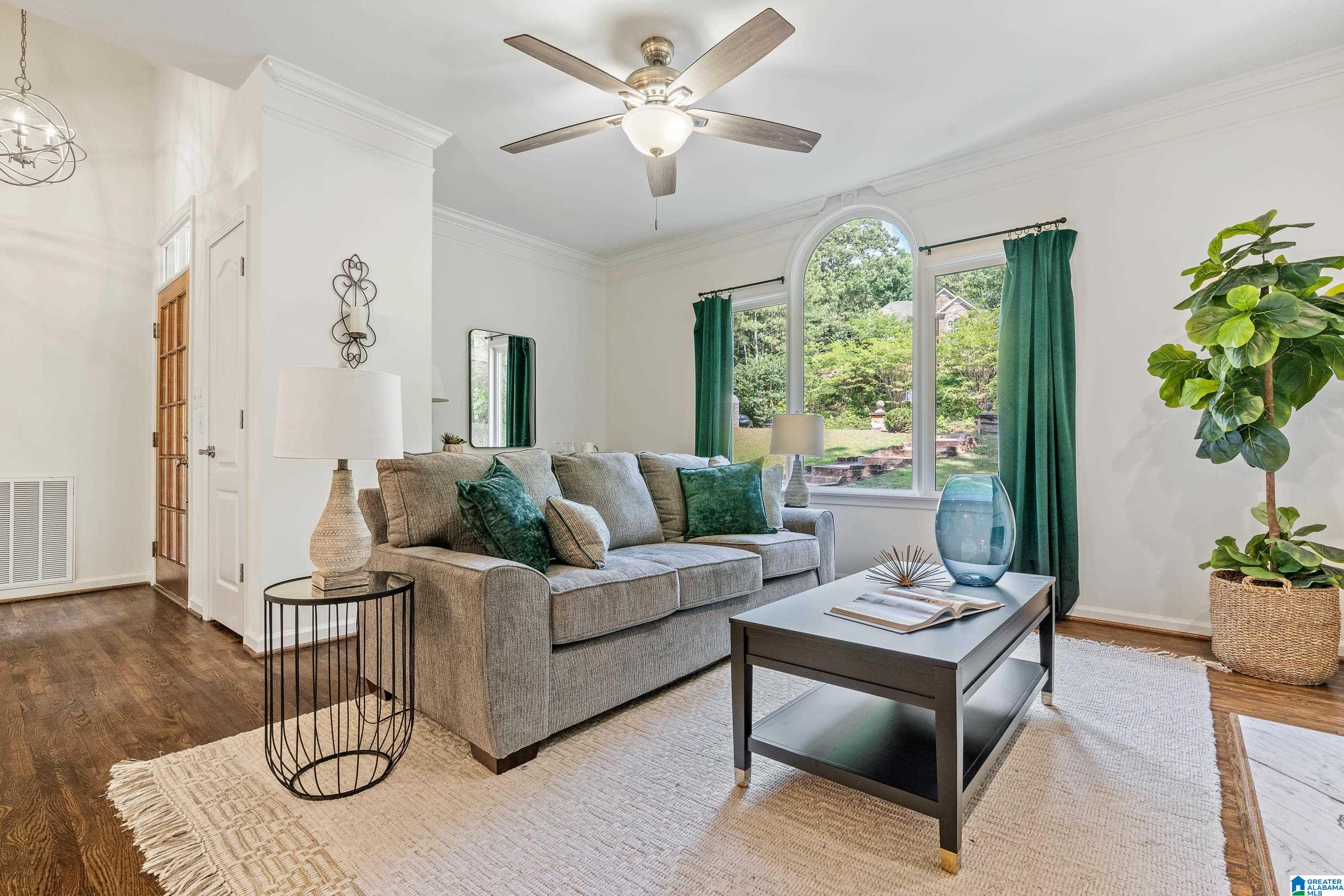 135 OVERVIEW DRIVE