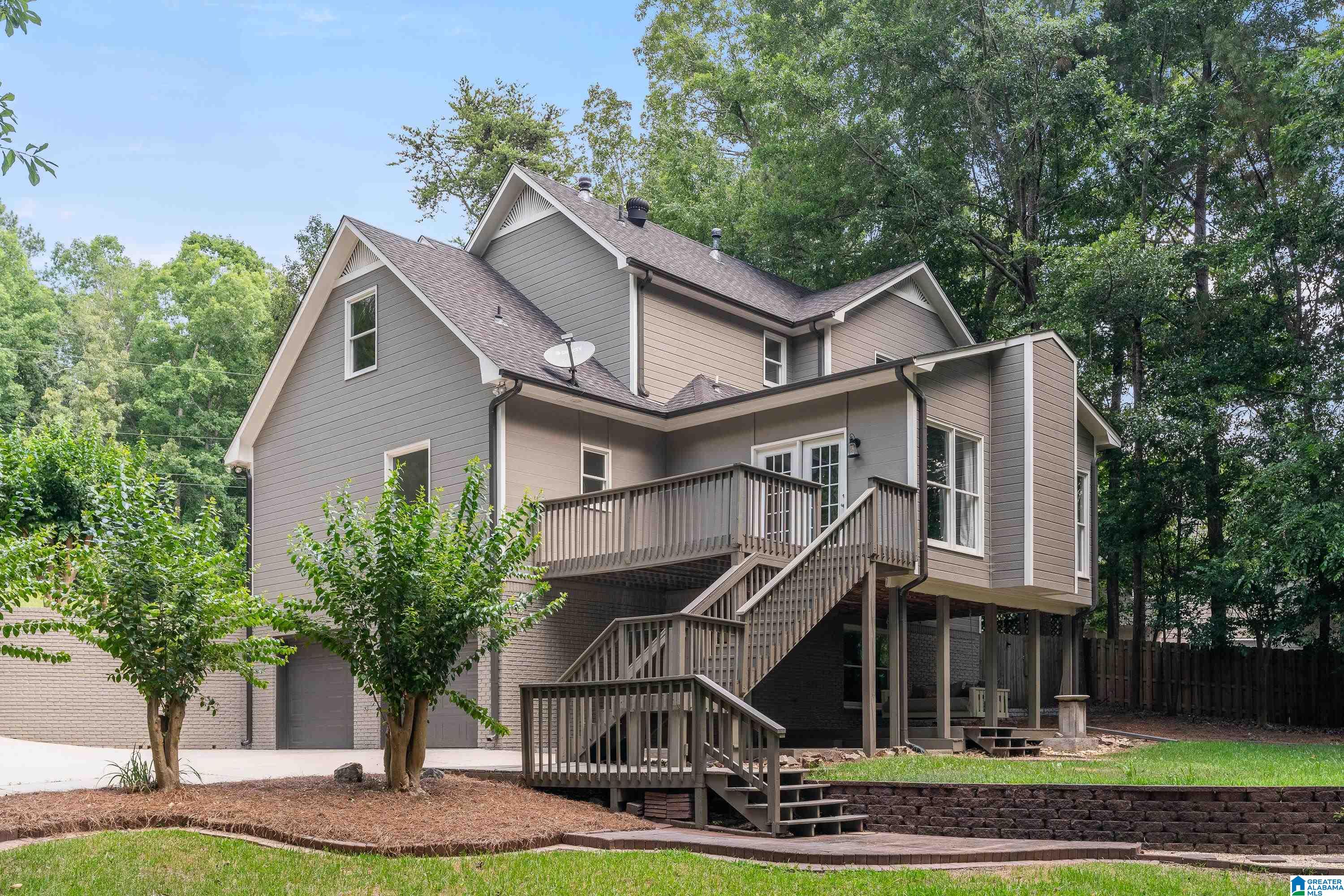 135 OVERVIEW DRIVE