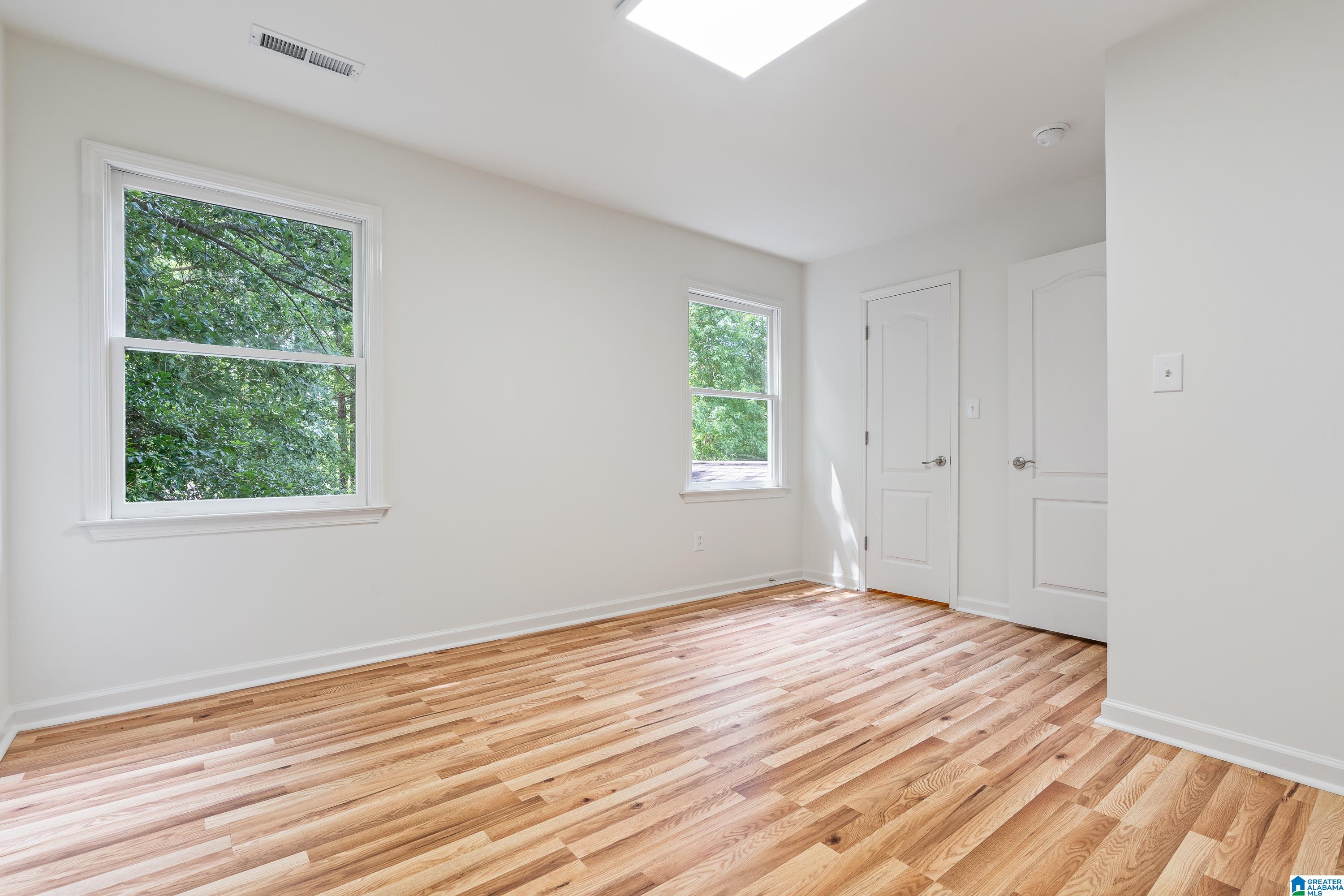 135 OVERVIEW DRIVE