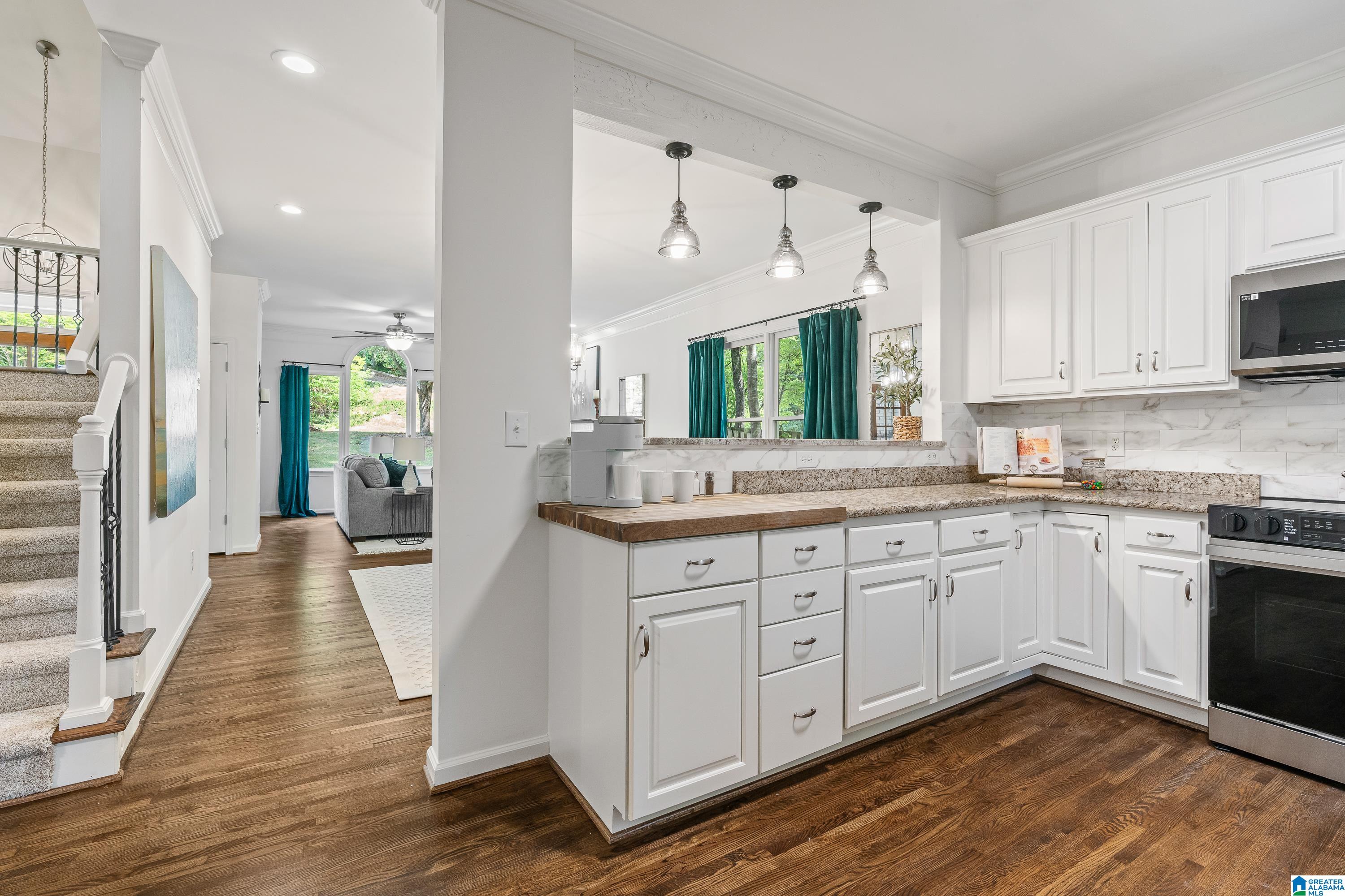 135 OVERVIEW DRIVE