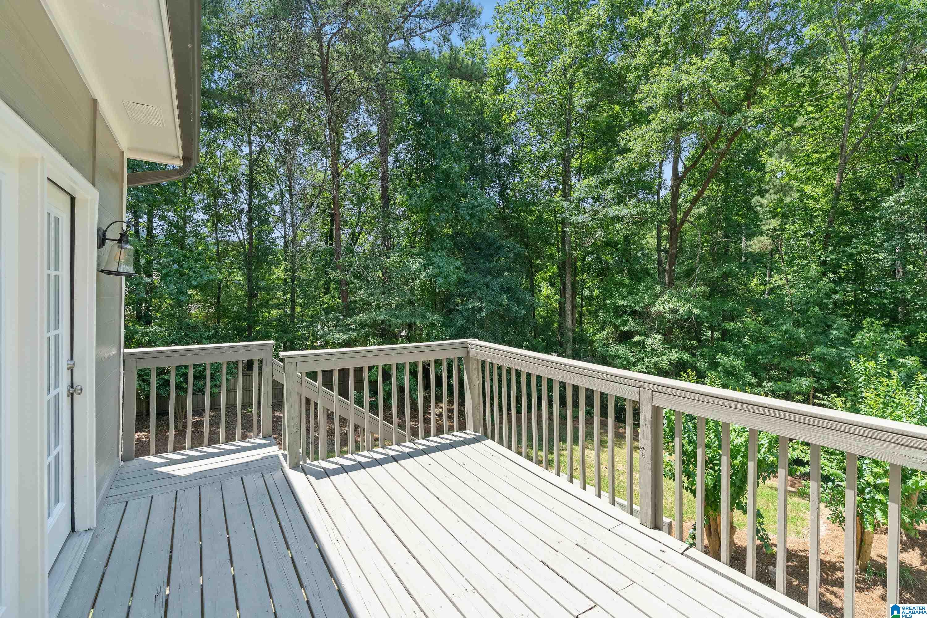 135 OVERVIEW DRIVE