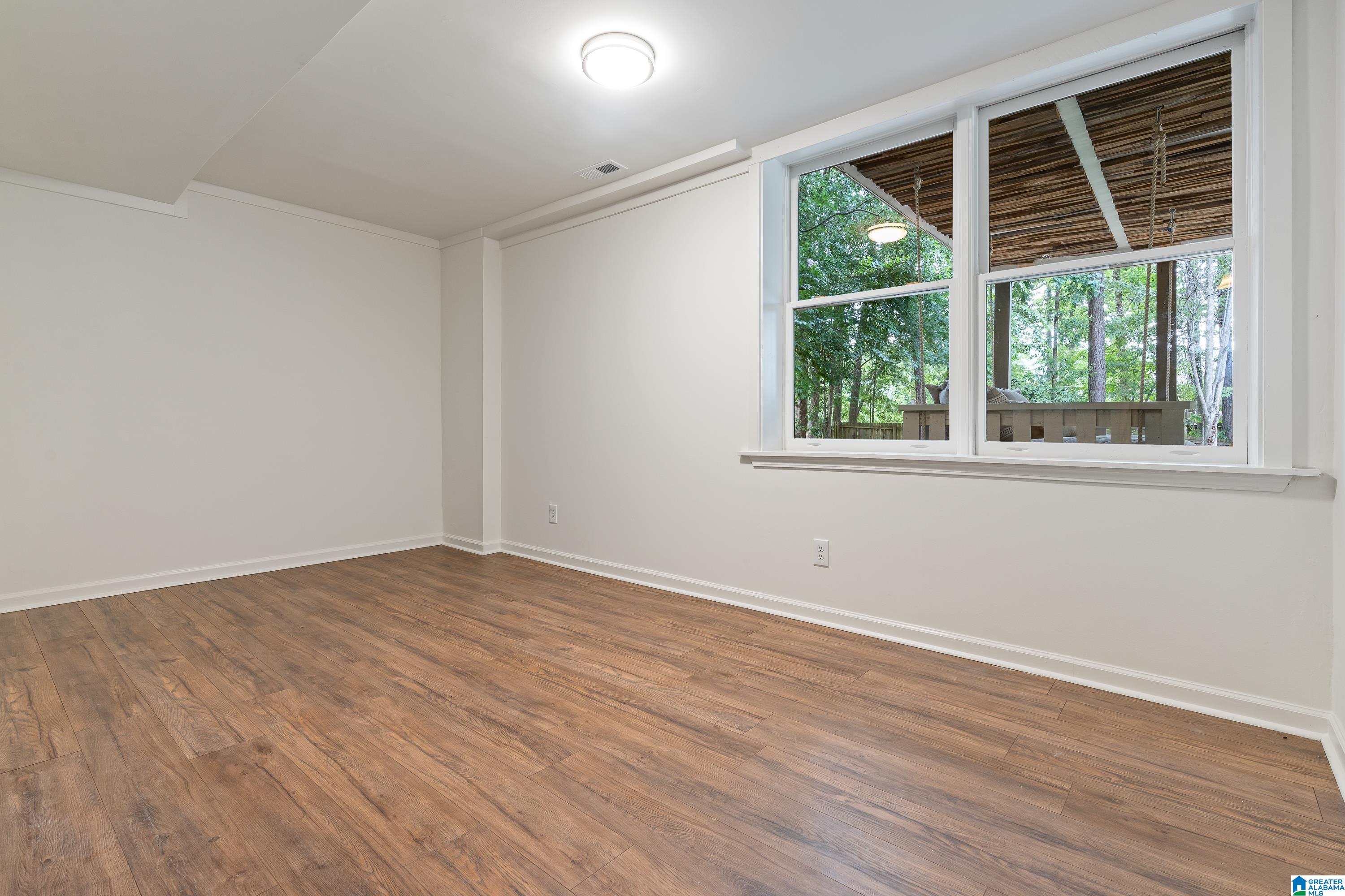 135 OVERVIEW DRIVE