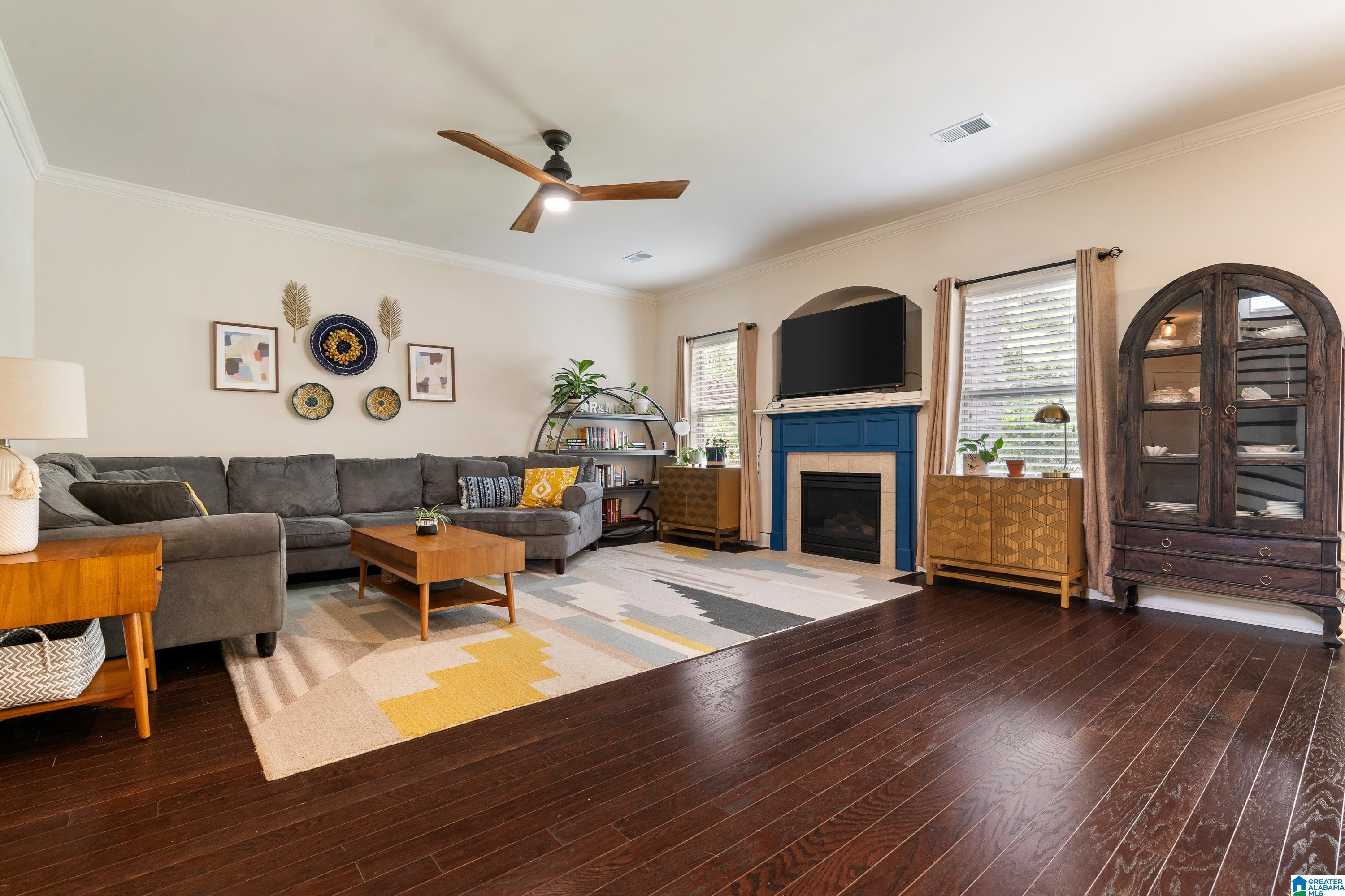 5425 PARK SIDE CIRCLE