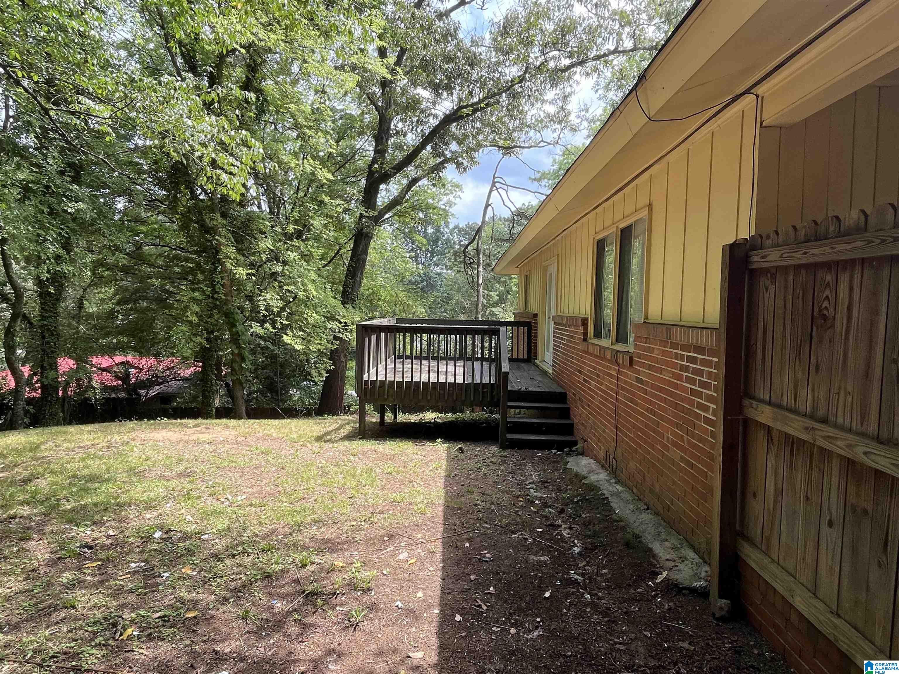 321 BRIDLEWOOD DRIVE