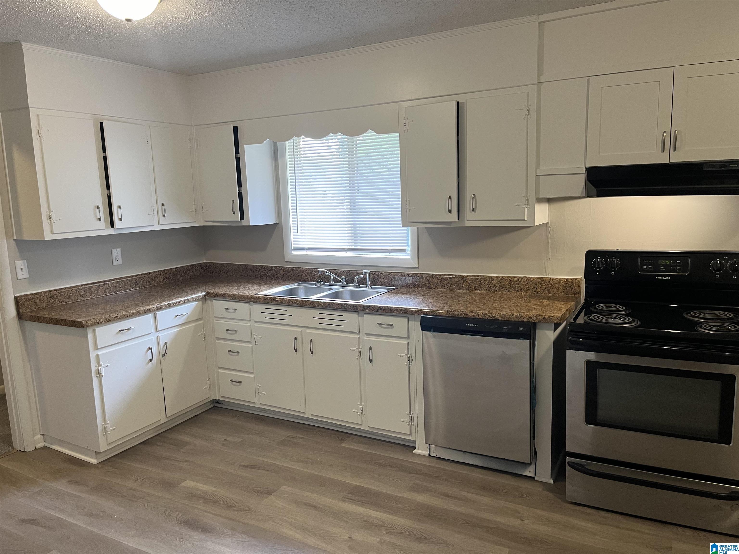 321 BRIDLEWOOD DRIVE