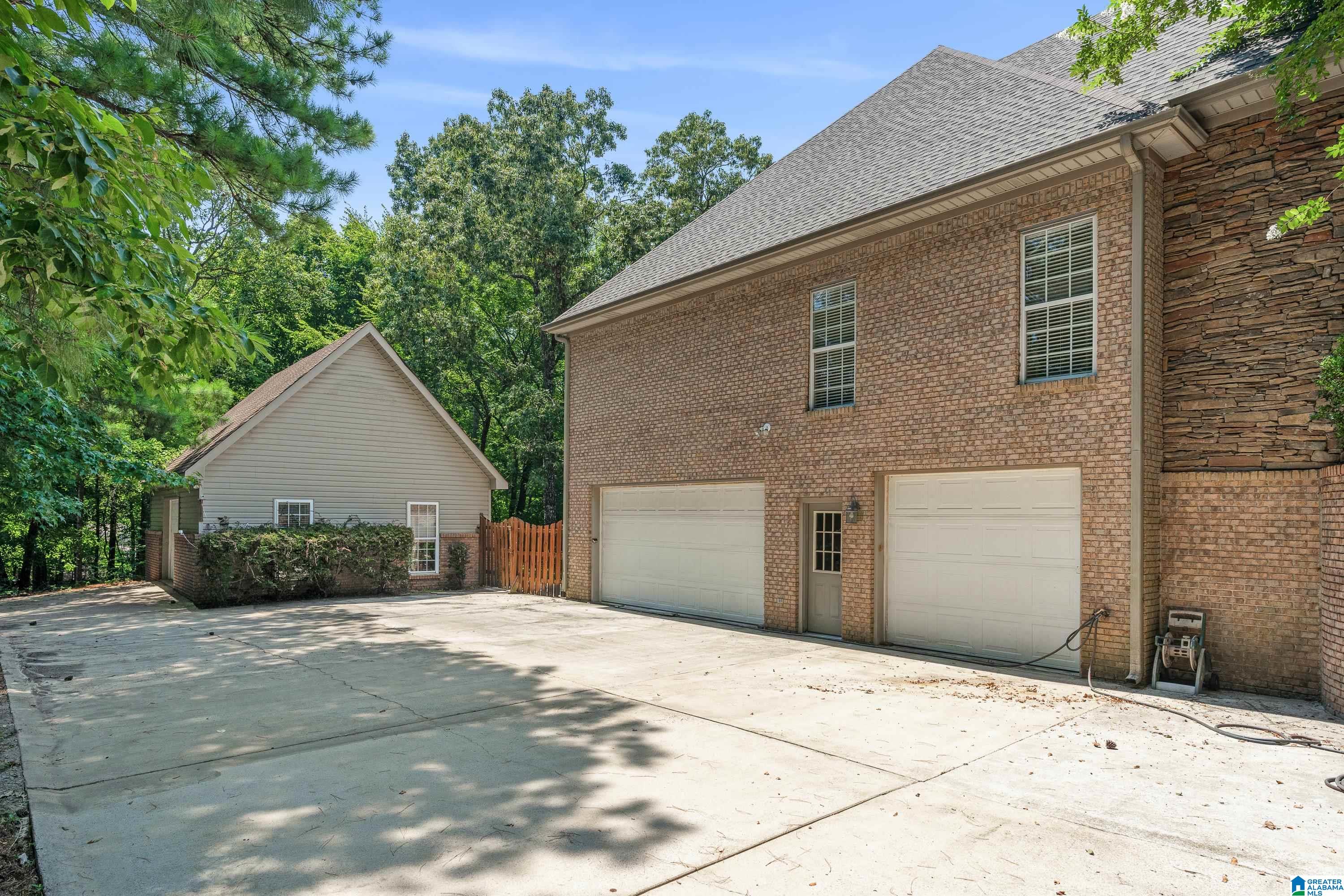 153 CANTER WAY