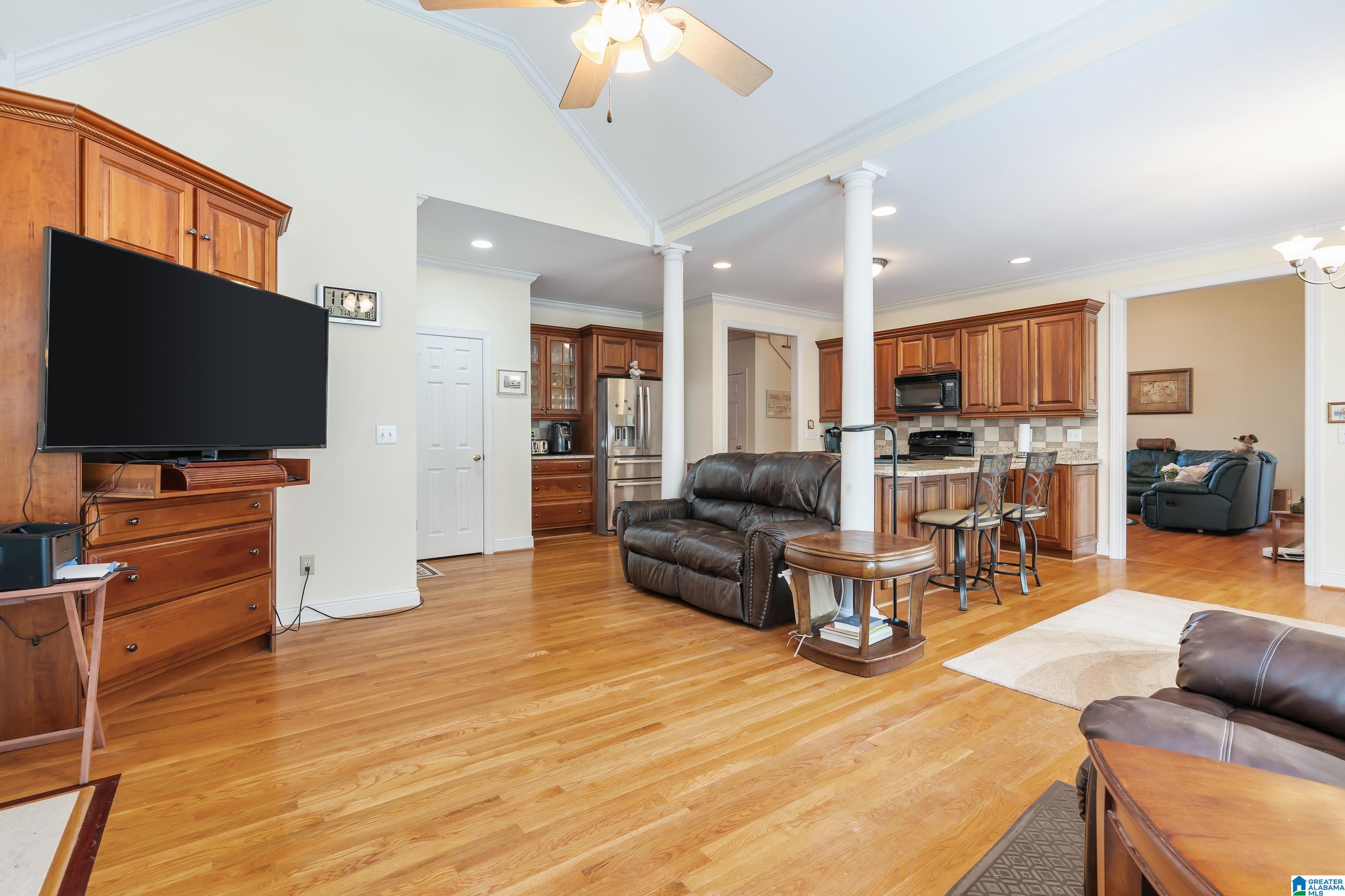 153 CANTER WAY