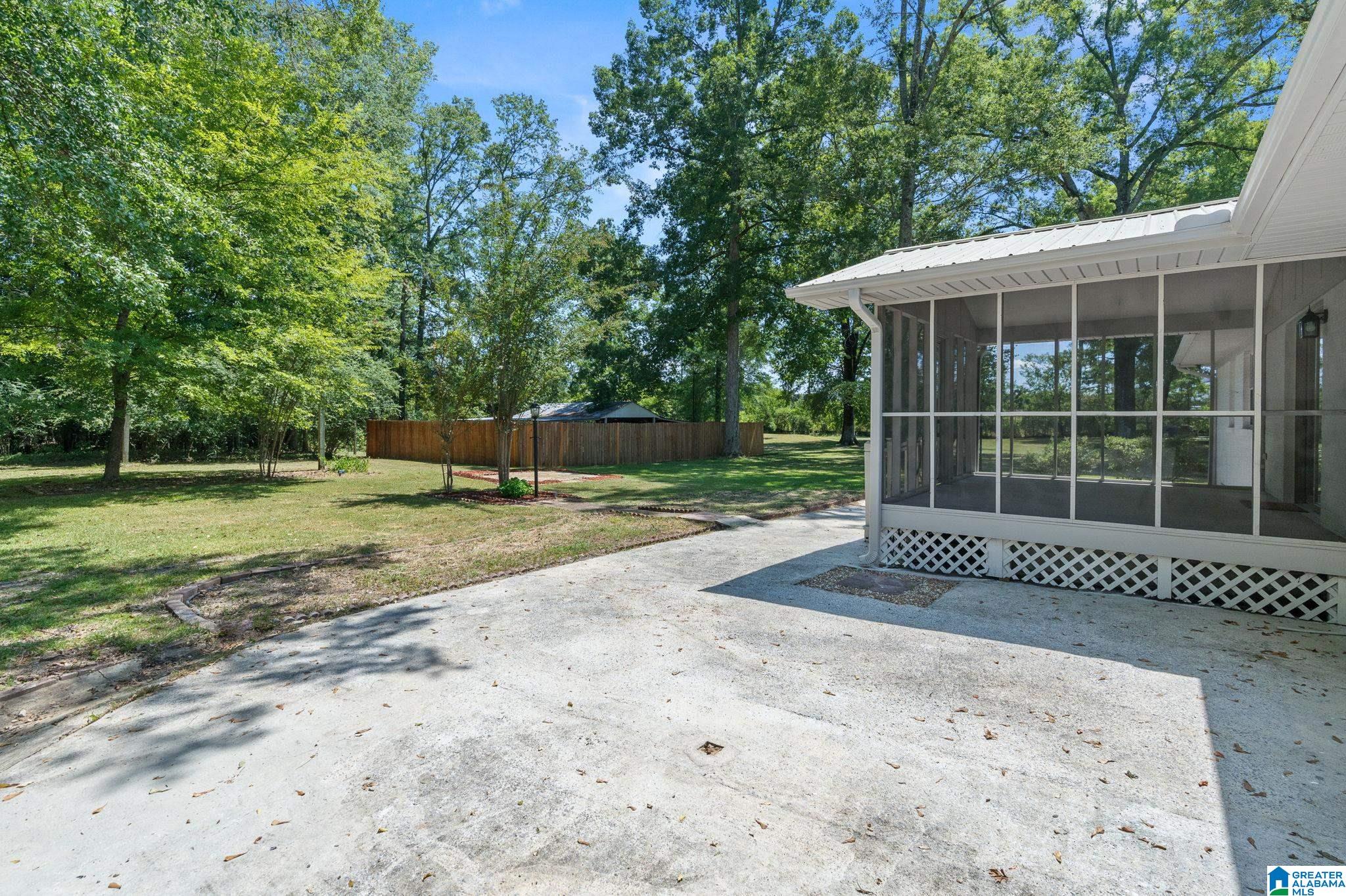 10 DUNWAR DRIVE