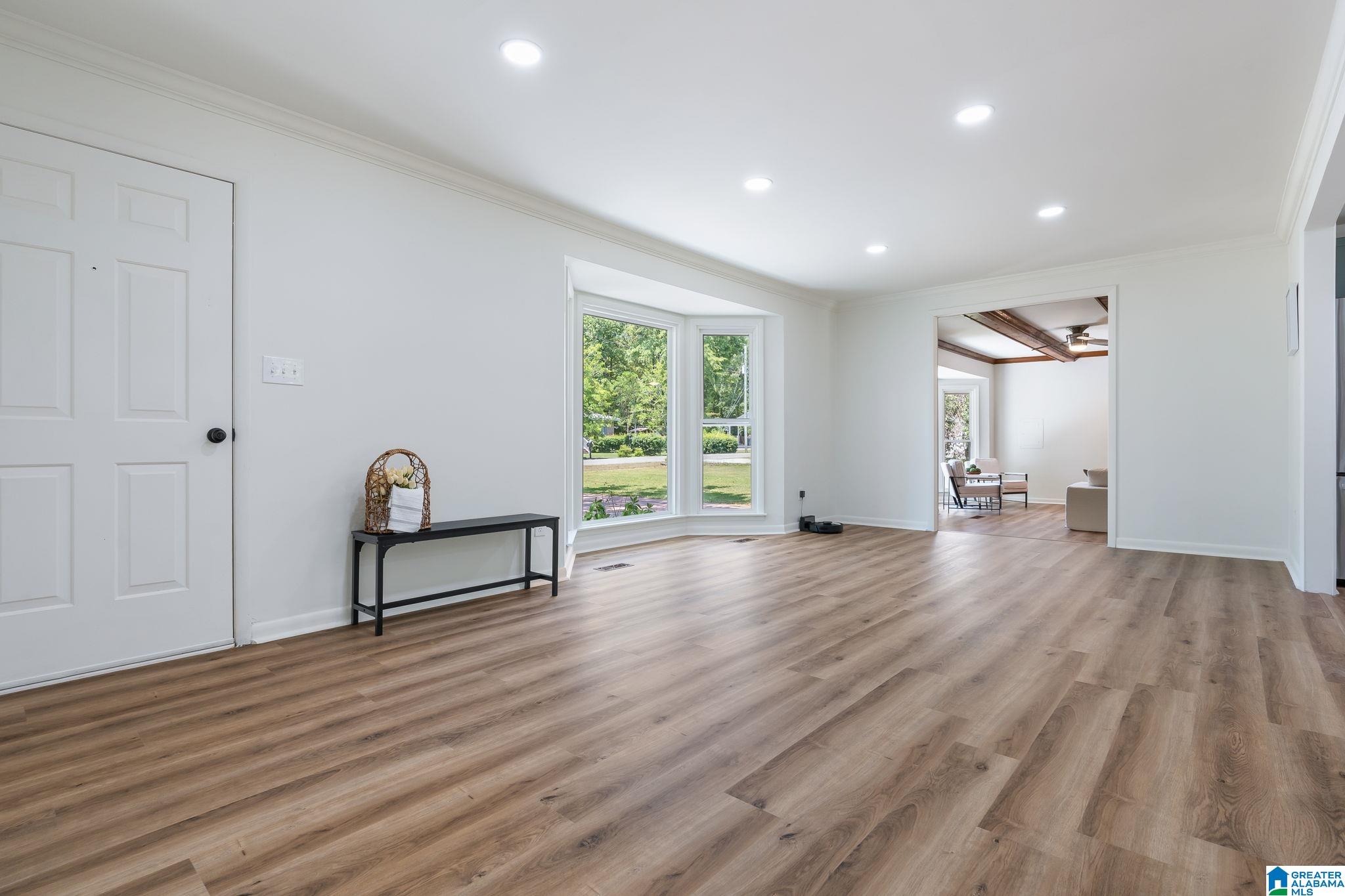 10 DUNWAR DRIVE