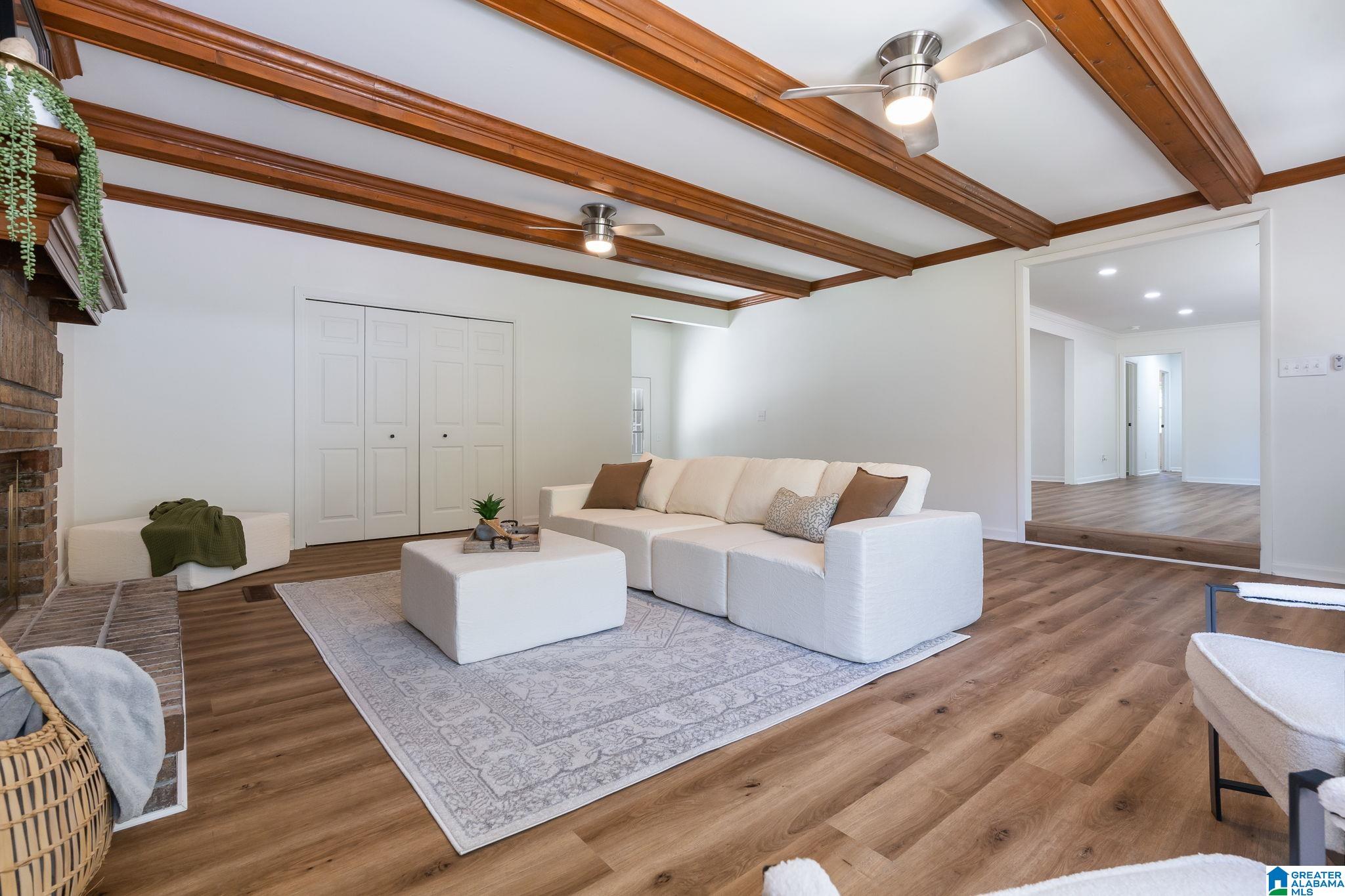 10 DUNWAR DRIVE