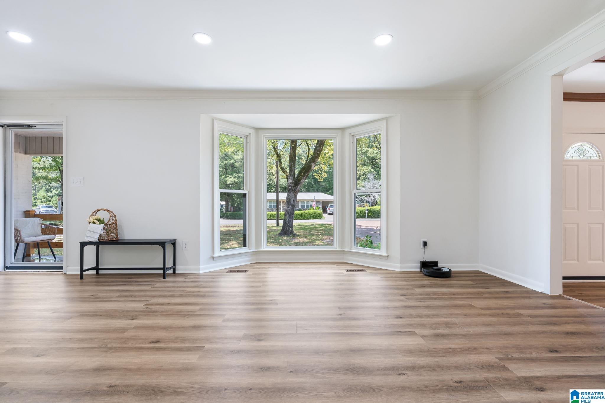10 DUNWAR DRIVE