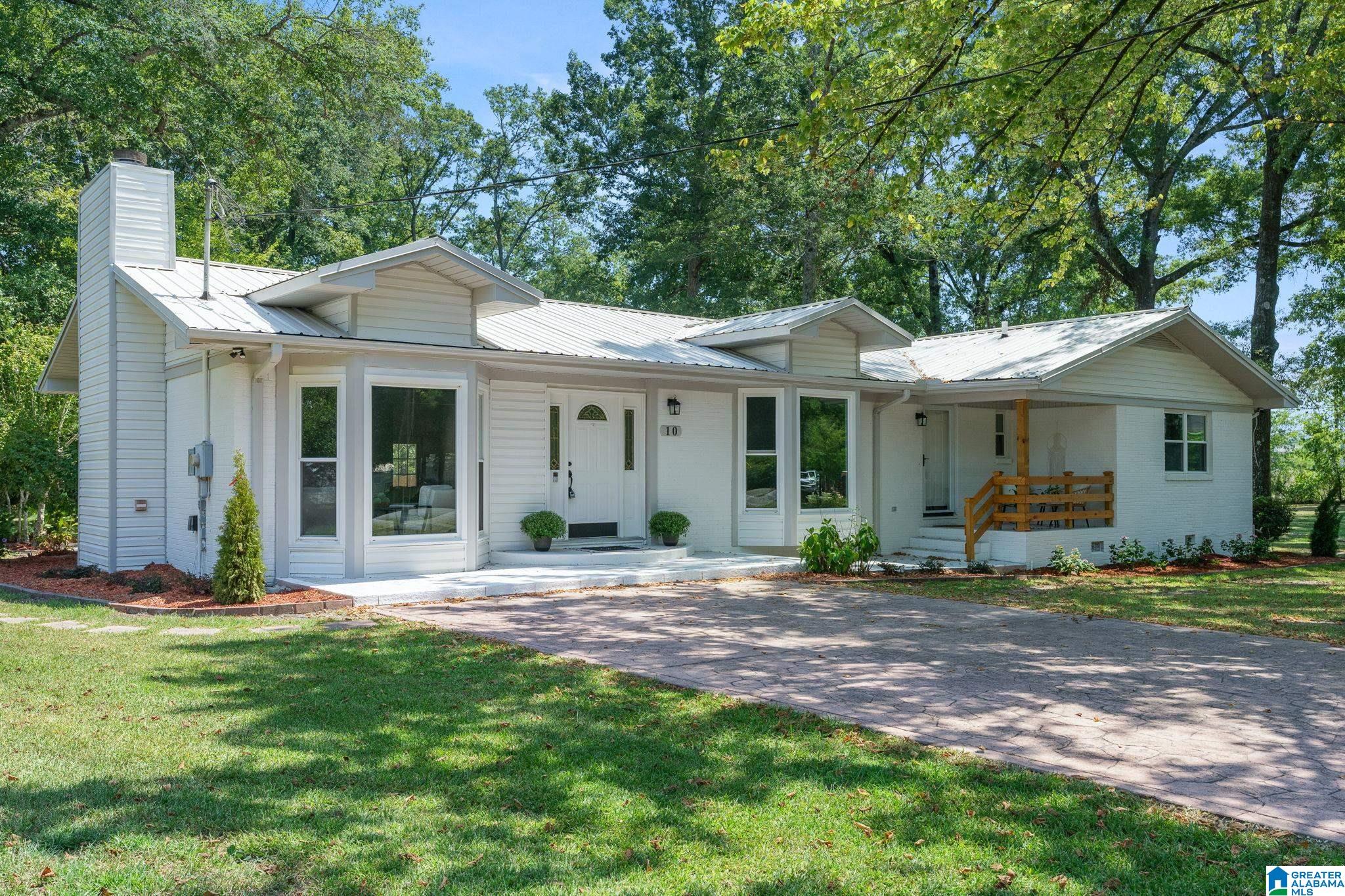 10 DUNWAR DRIVE