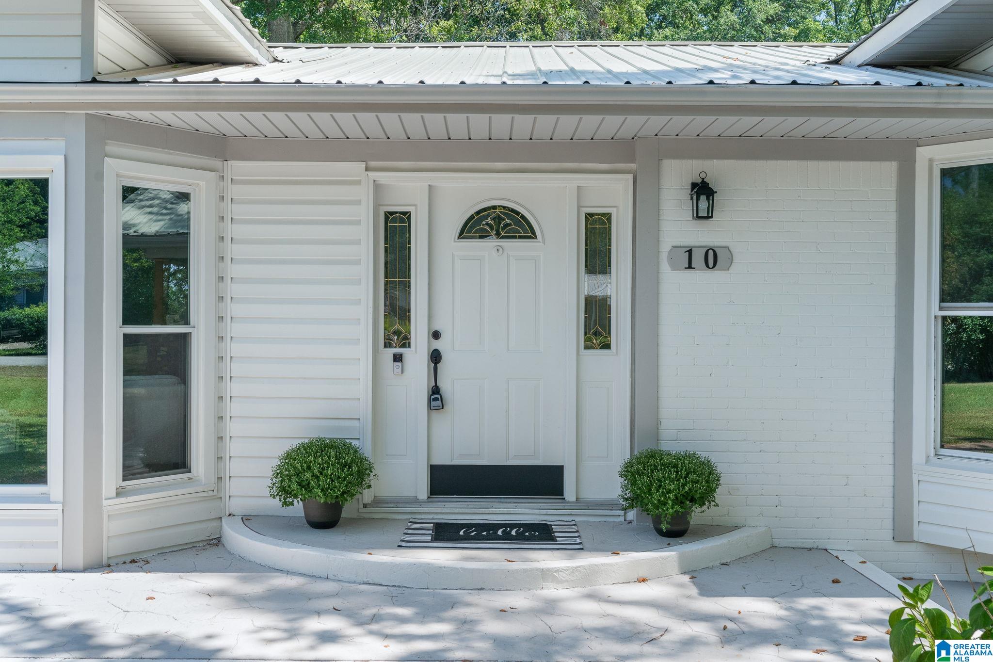 10 DUNWAR DRIVE