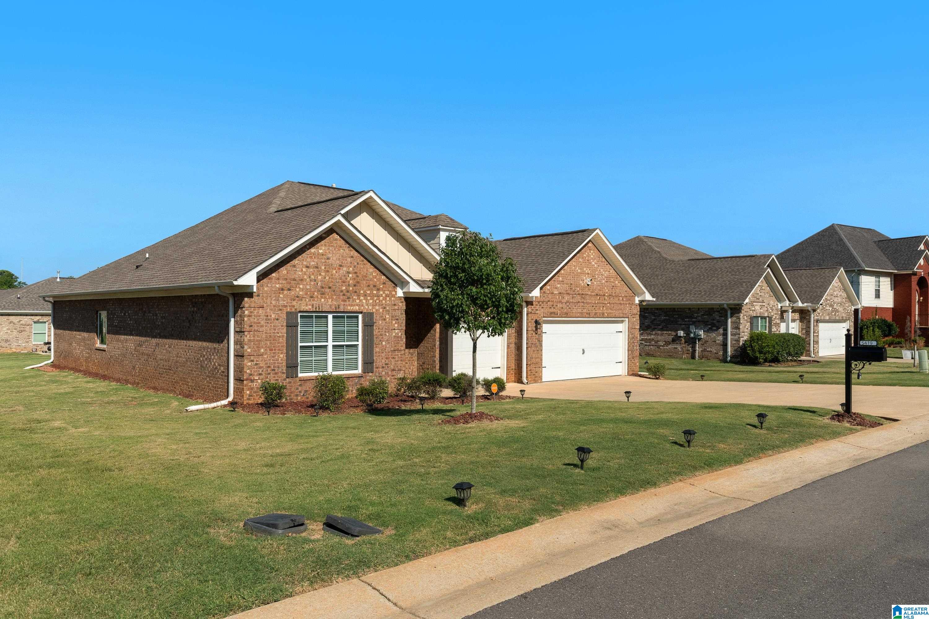 5419 BLUEBELL CIRCLE
