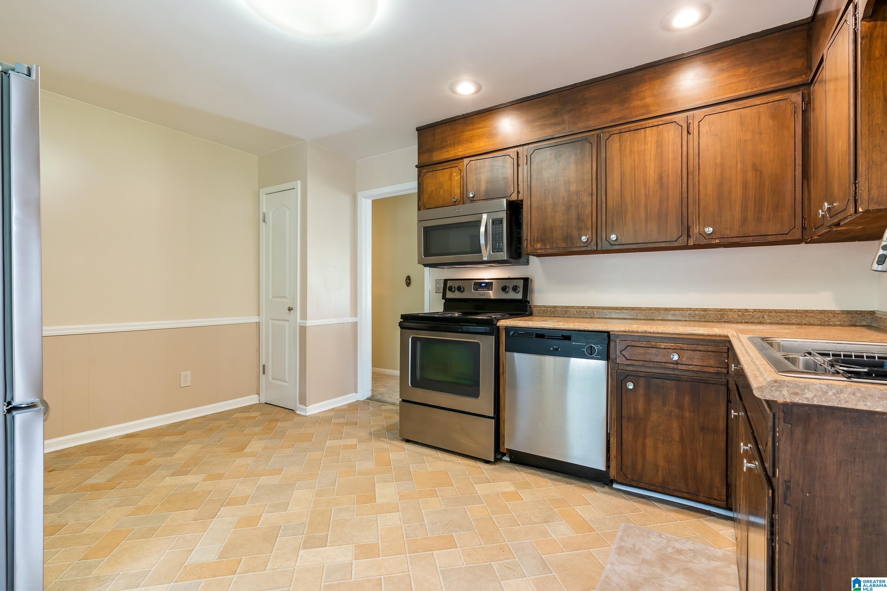 1664 6TH PLACE NW