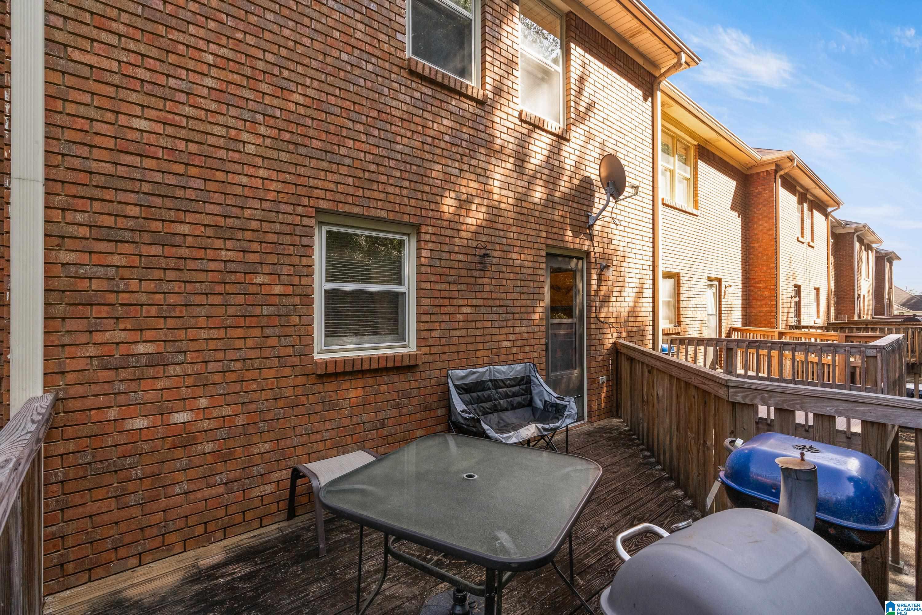 1986 TOWNHOUSE LANE