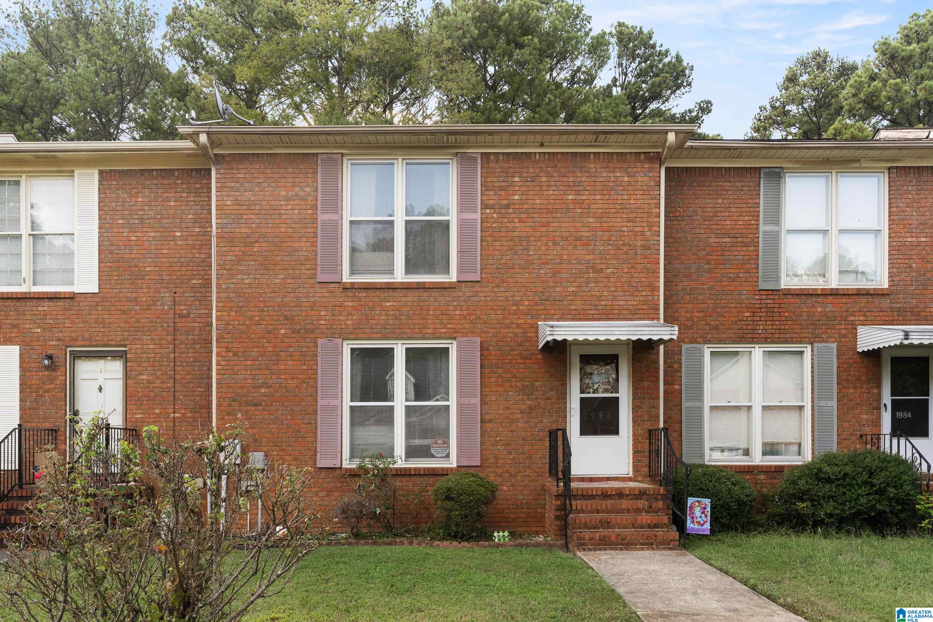 1986 TOWNHOUSE LANE