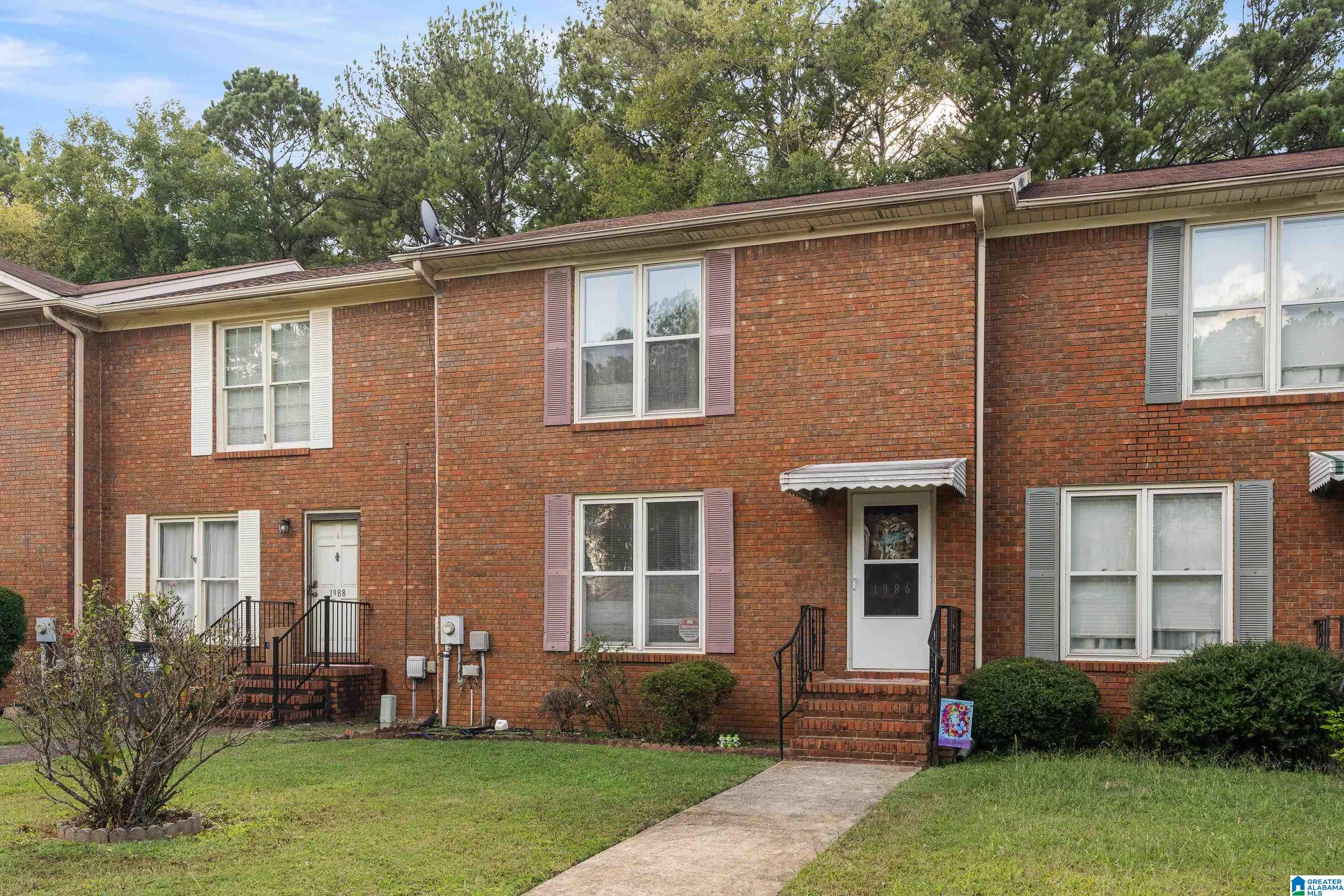 1986 TOWNHOUSE LANE