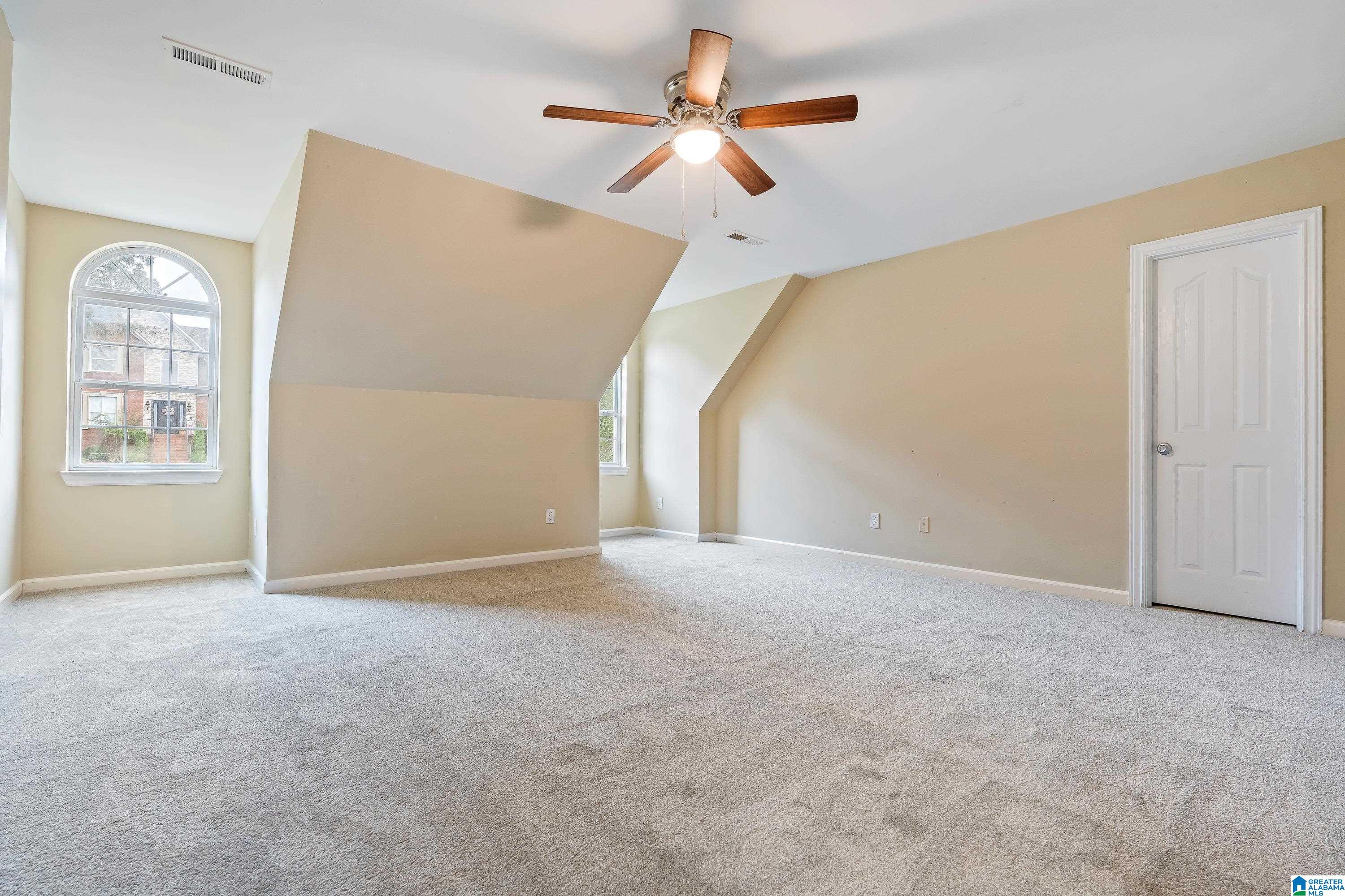 5008 GOLD LEAF LANE