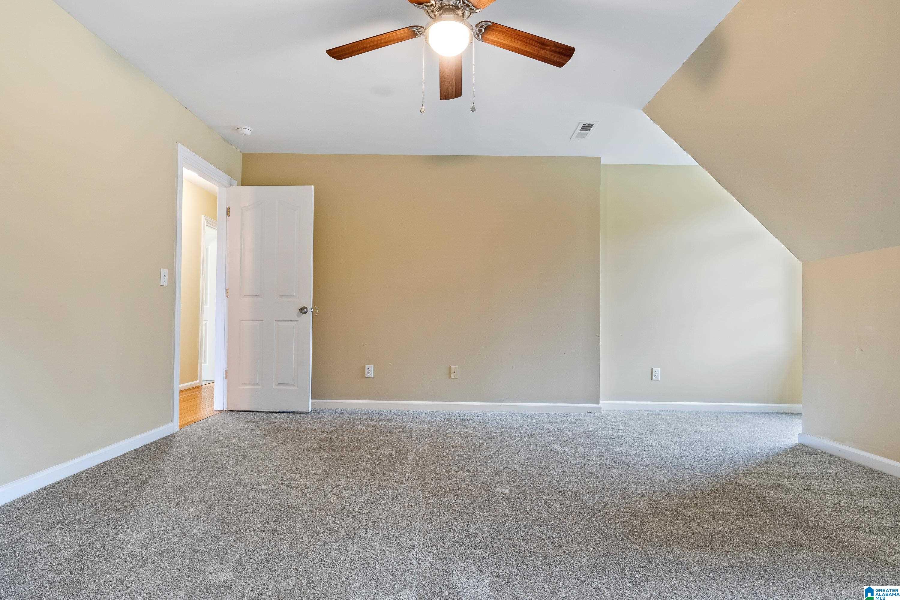 5008 GOLD LEAF LANE