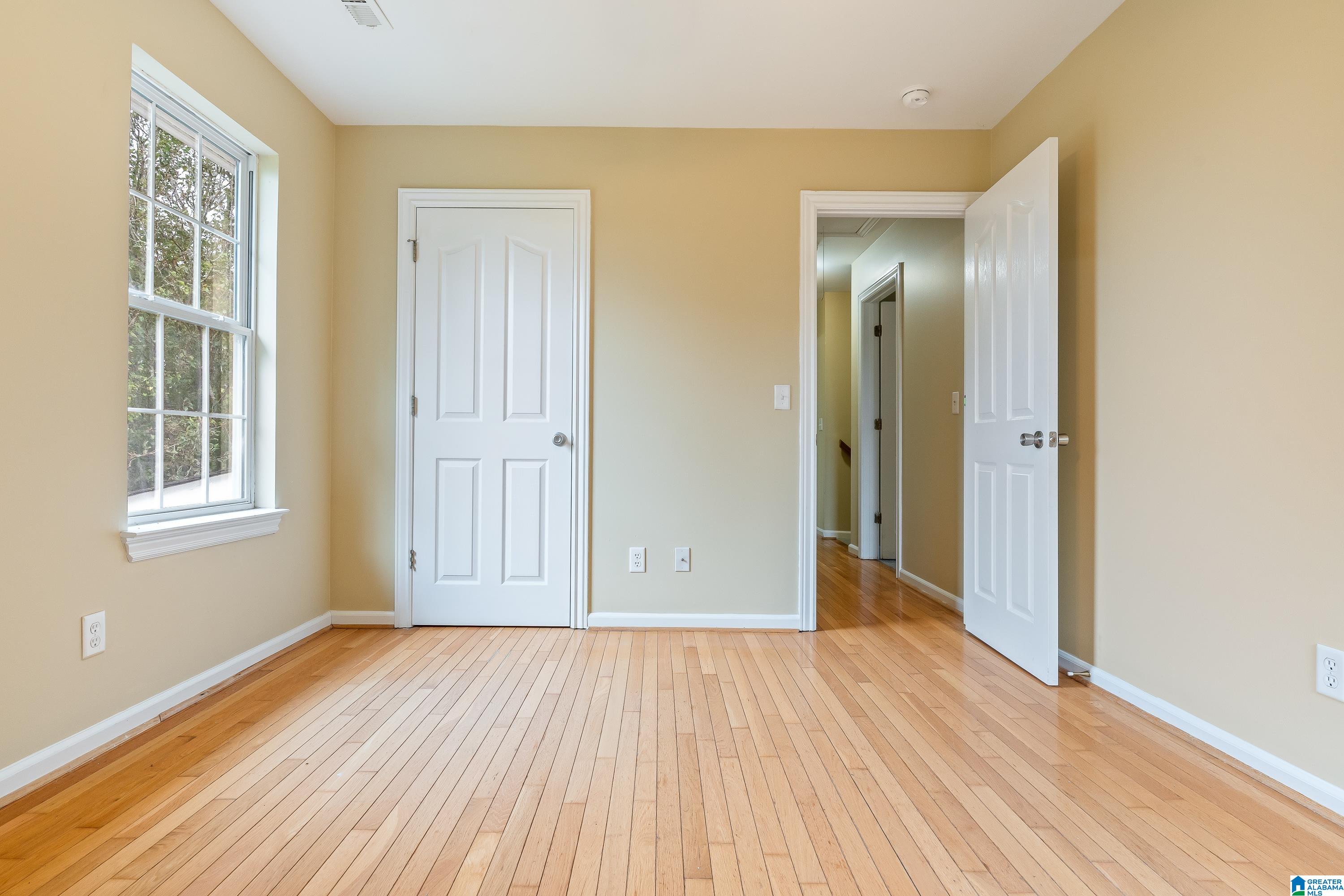 5008 GOLD LEAF LANE