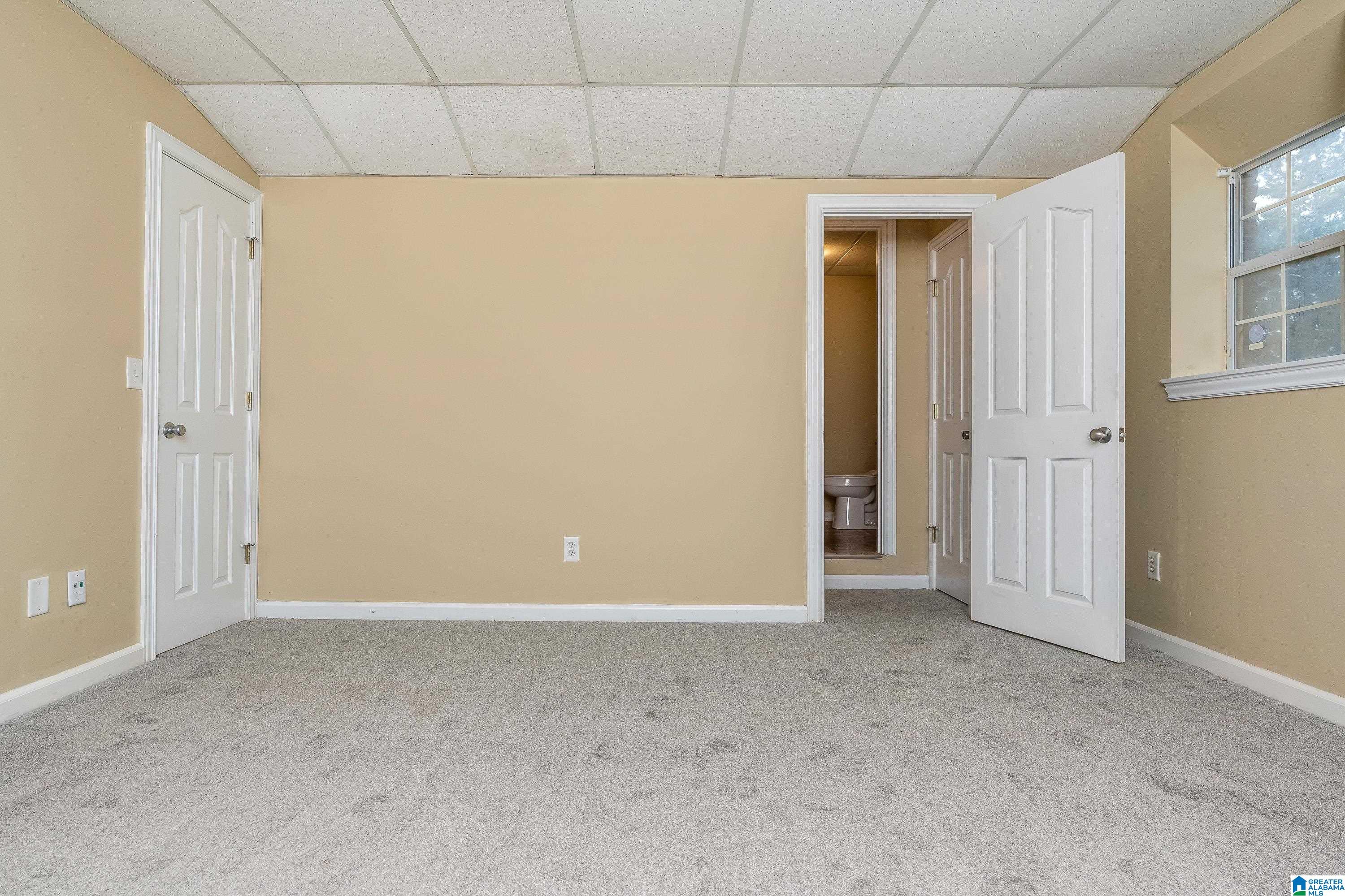 5008 GOLD LEAF LANE