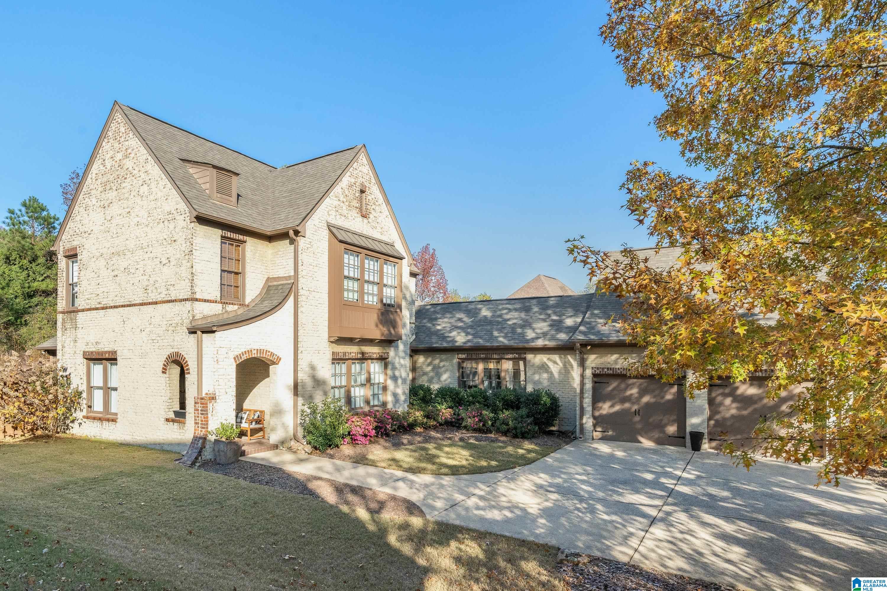 525 TWIN CREEK ROAD