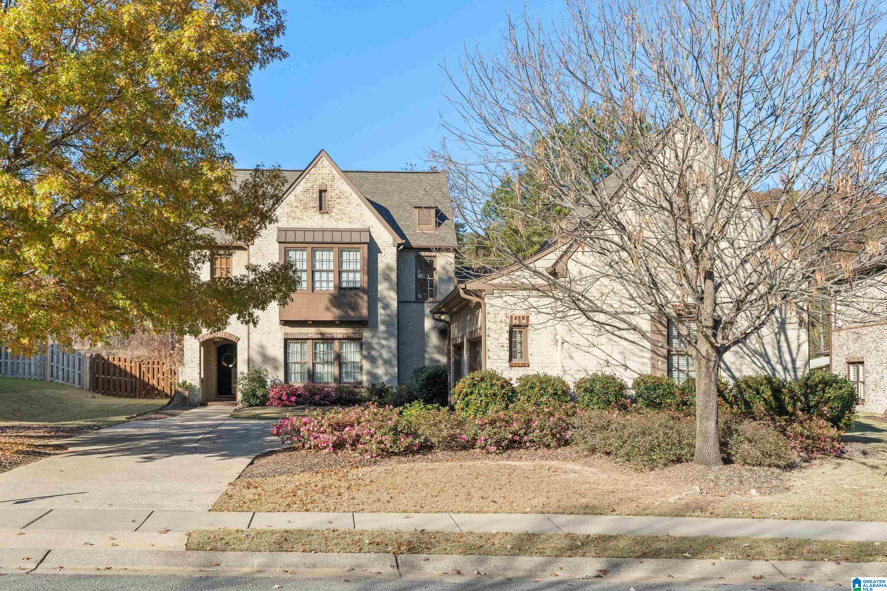 525 TWIN CREEK ROAD