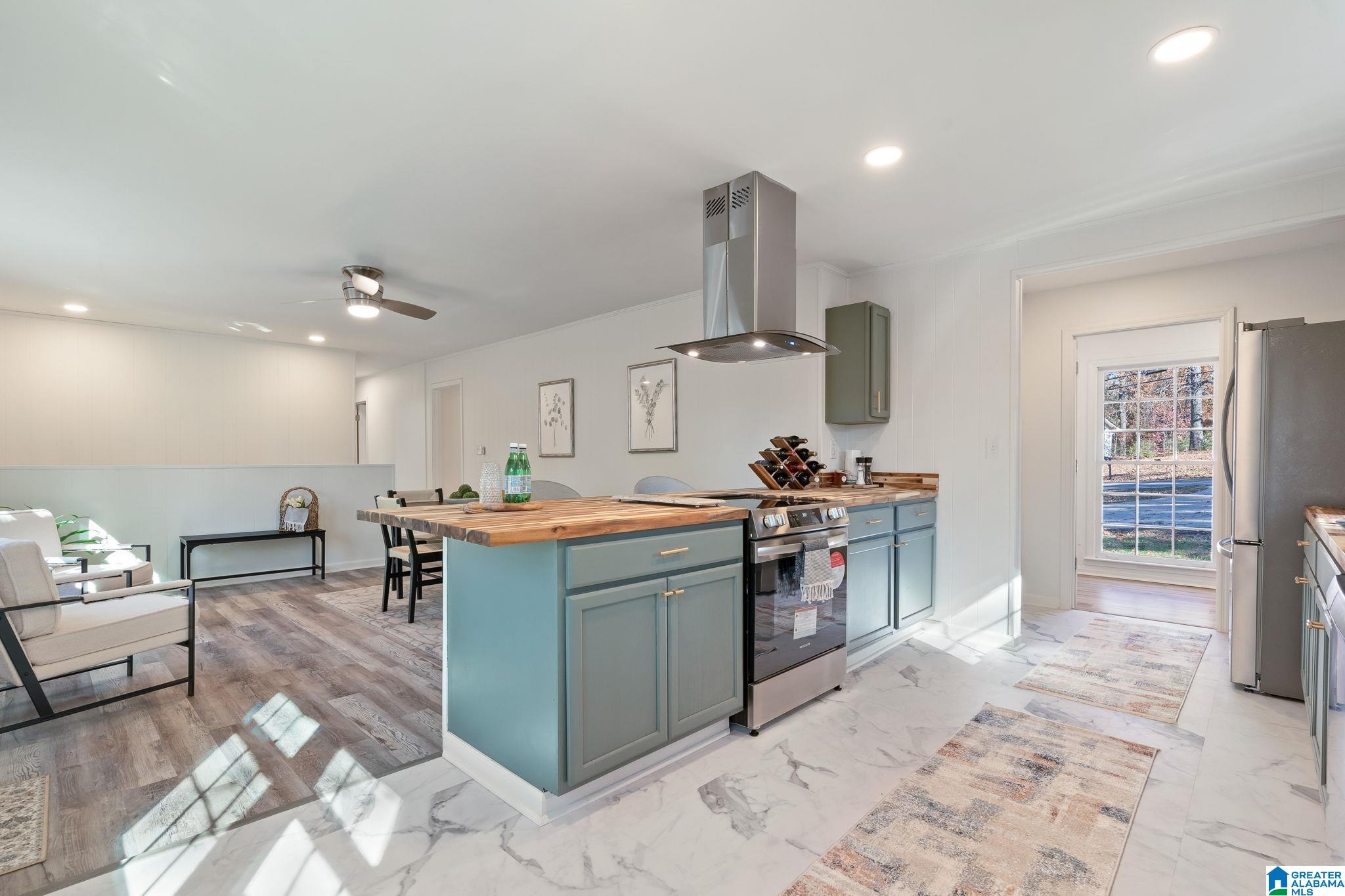 1433 WINOLA LANE