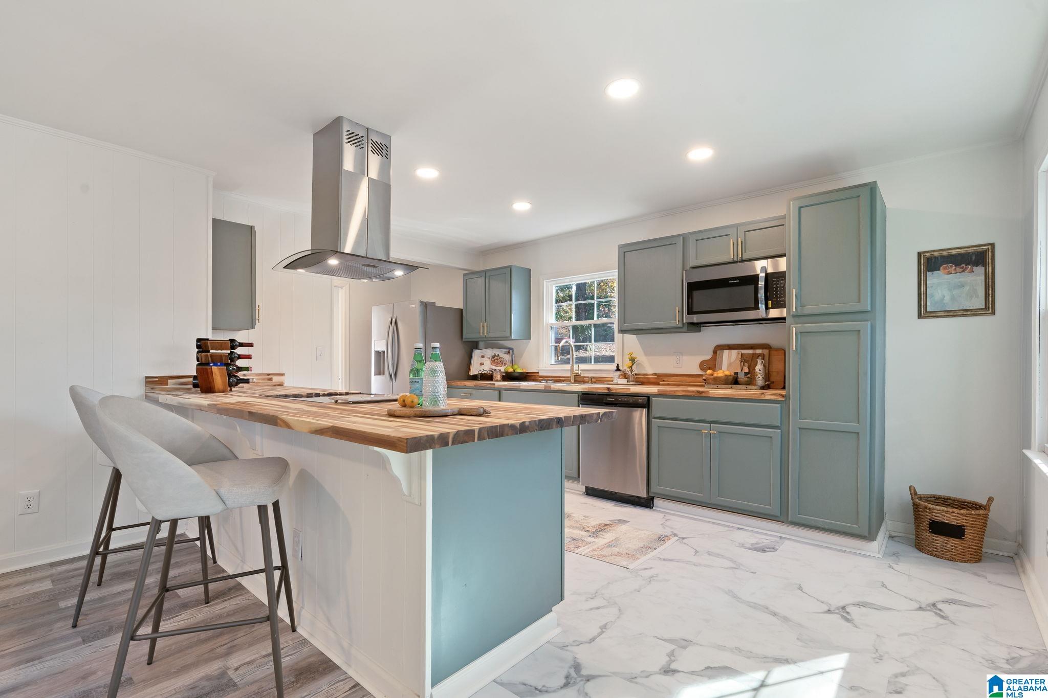 1433 WINOLA LANE