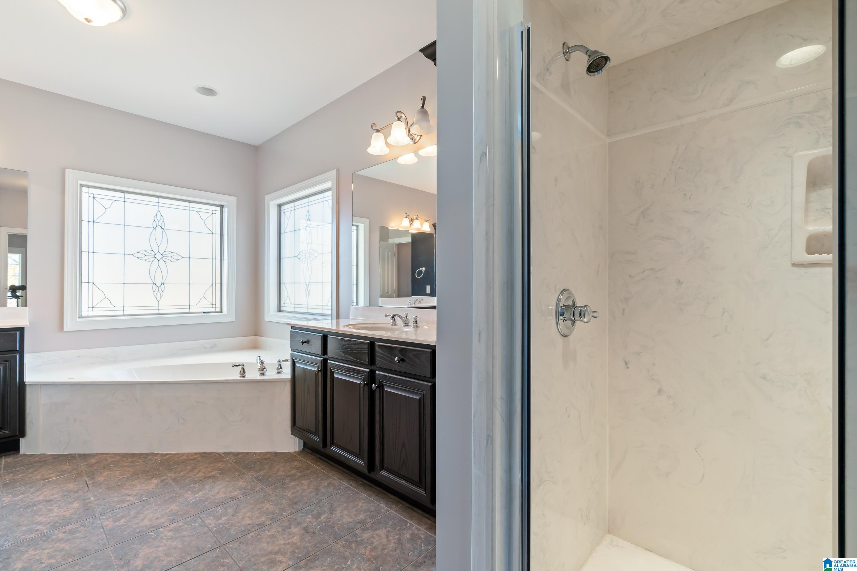 3433 LONE OAK LANE