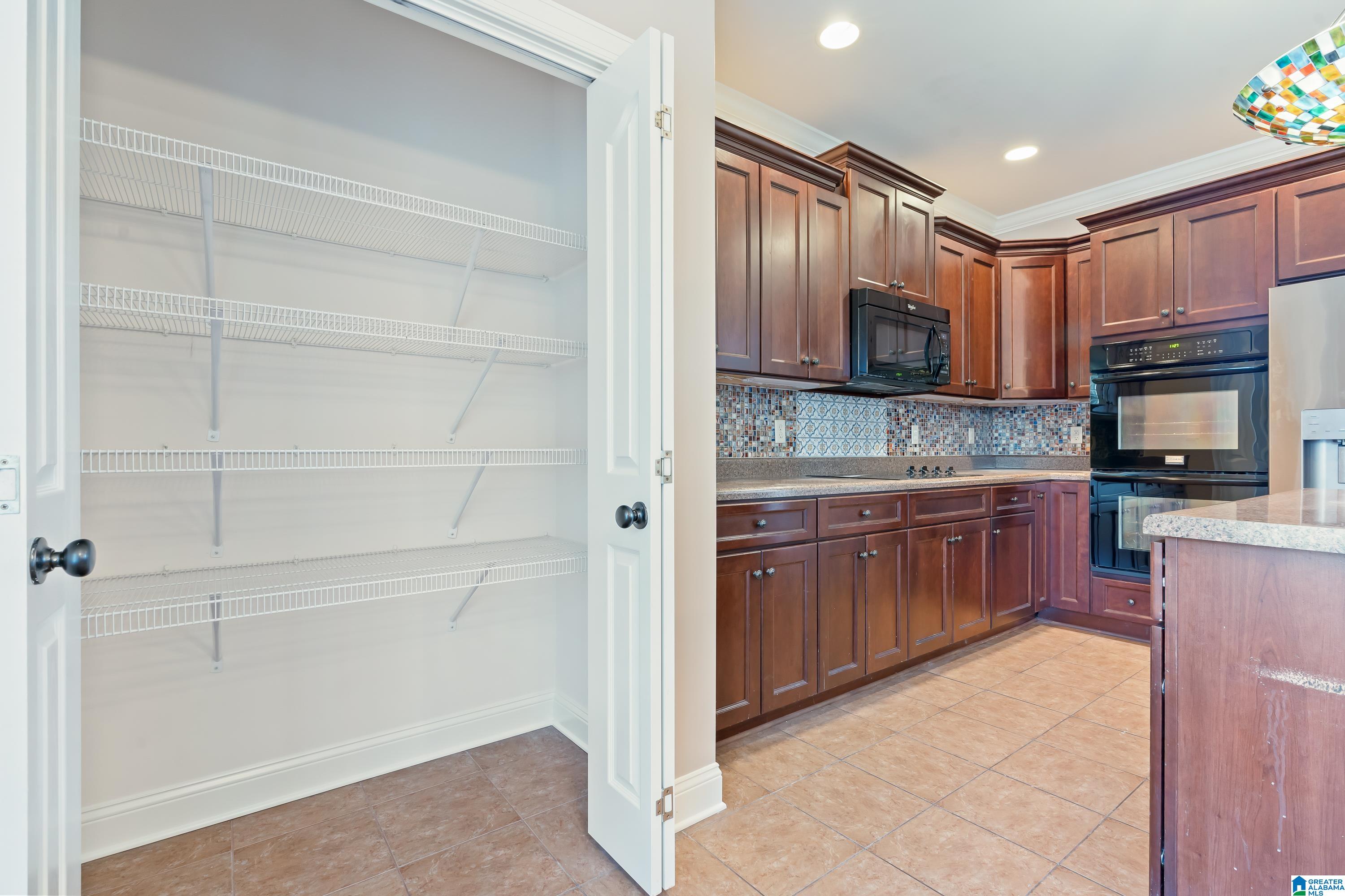 3433 LONE OAK LANE