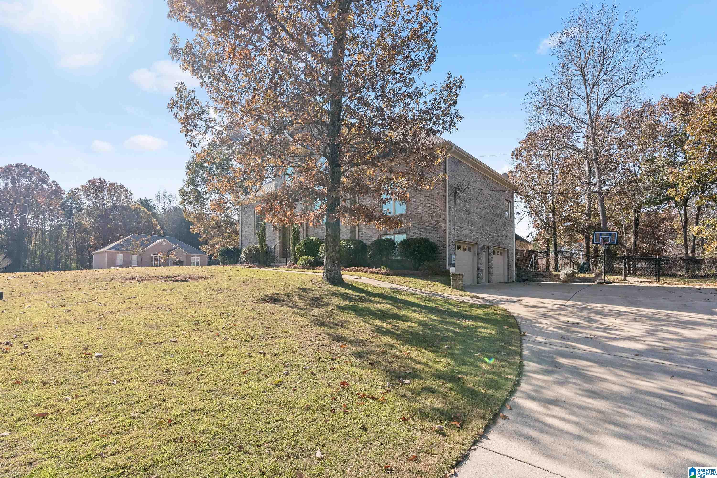 3433 LONE OAK LANE