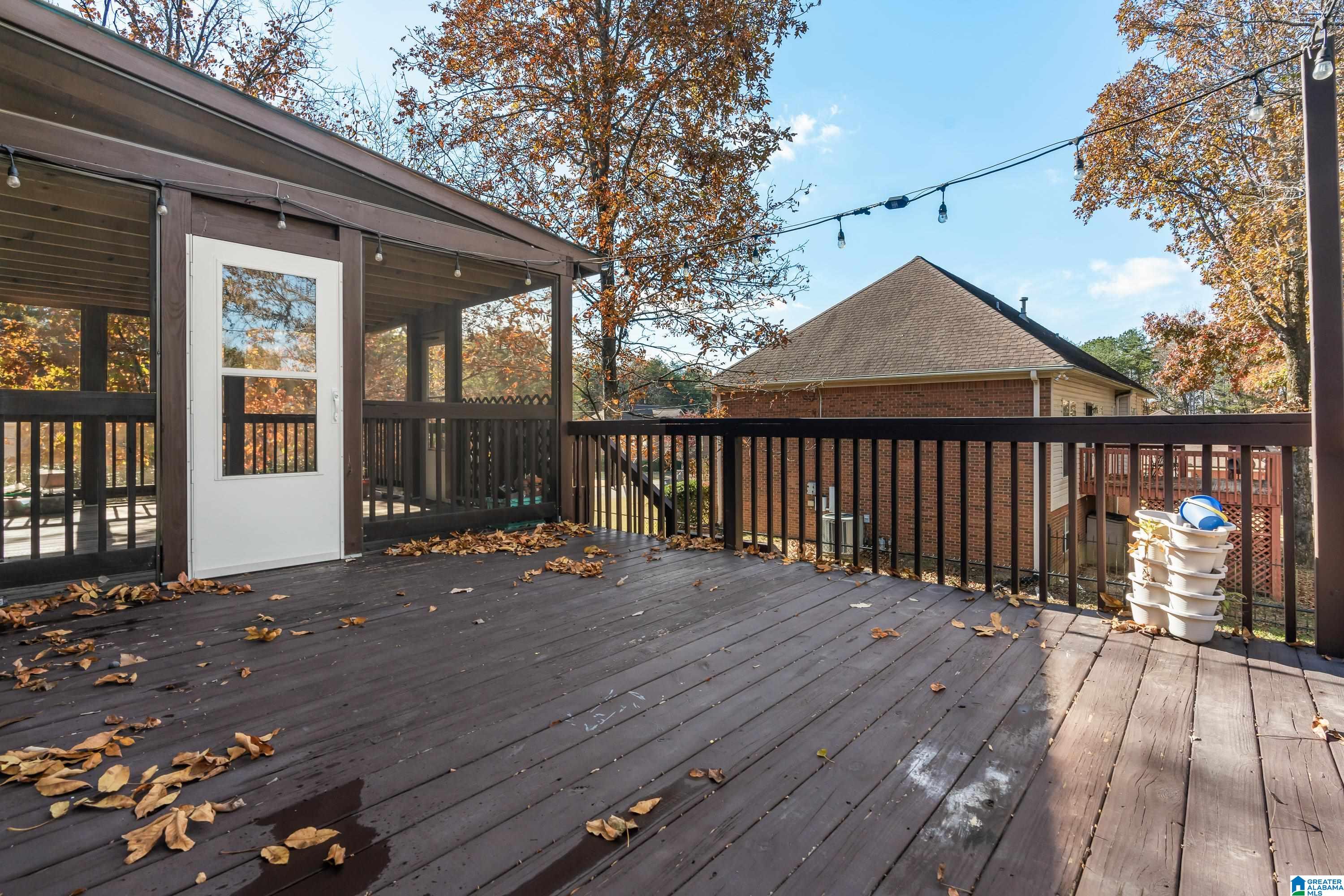 3433 LONE OAK LANE