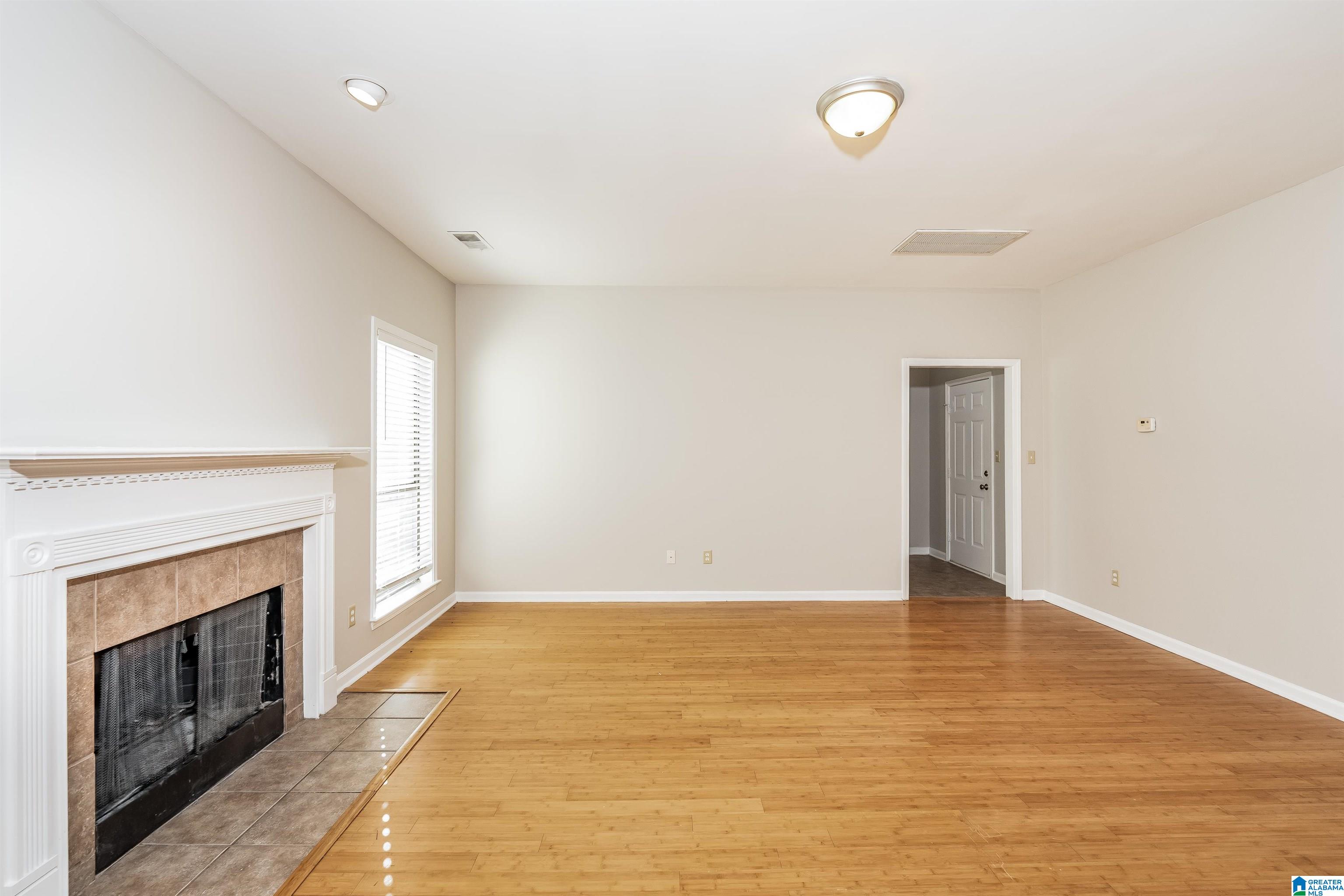 2245 RUSHTON LANE