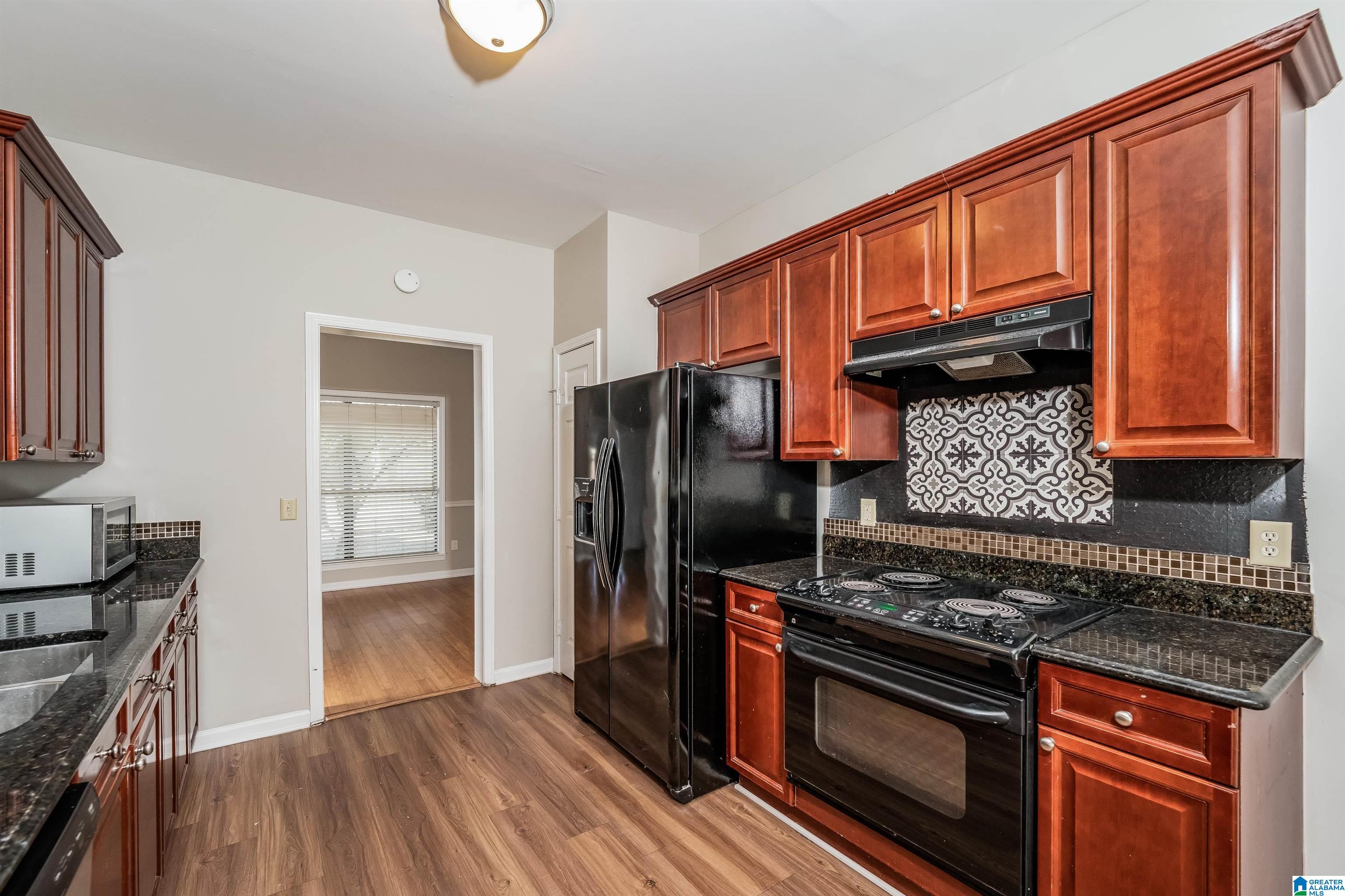 2245 RUSHTON LANE