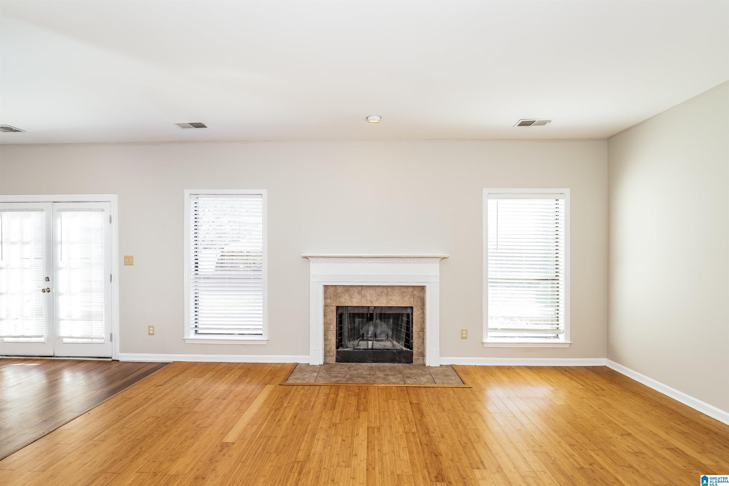 2245 RUSHTON LANE