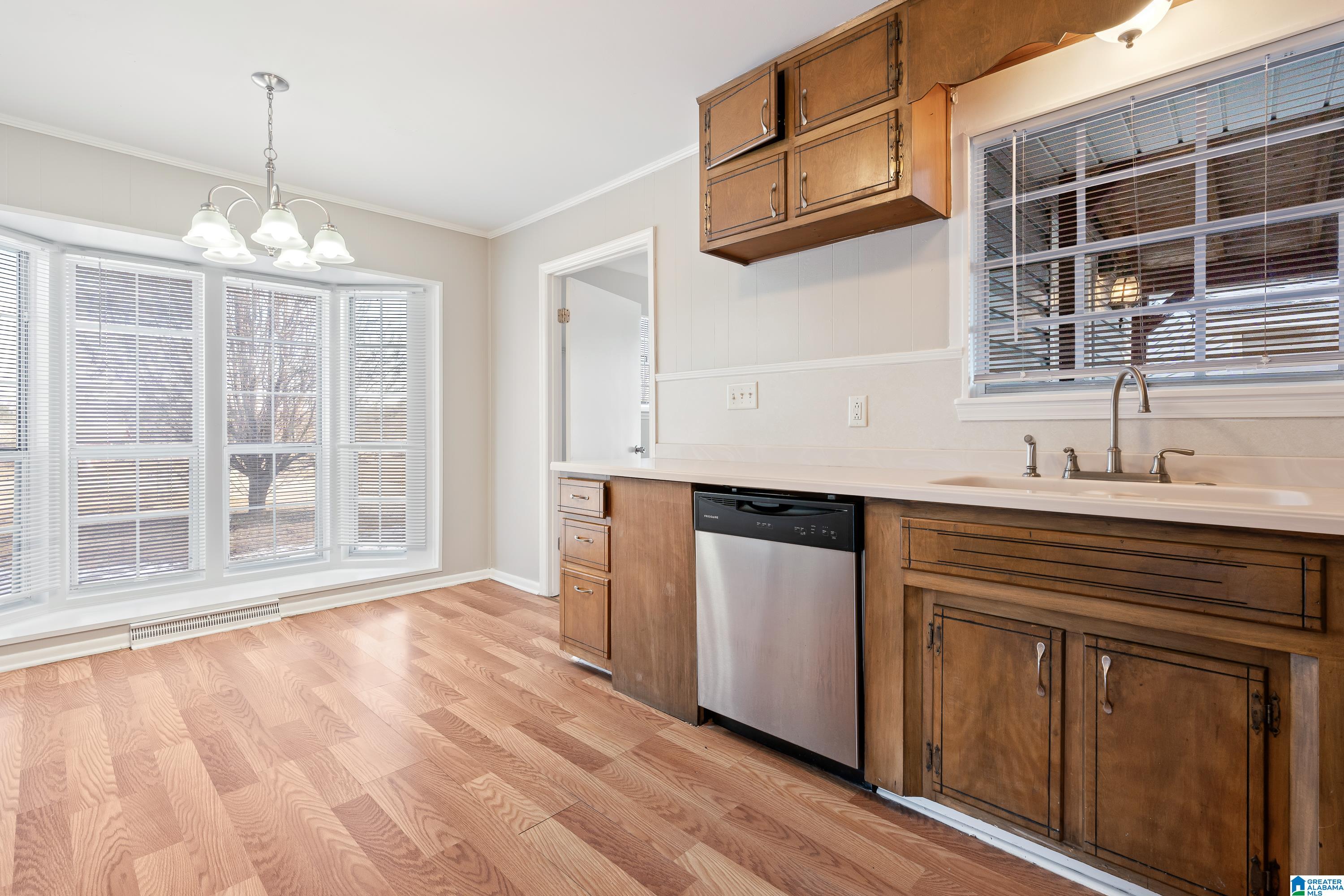 5709 VALLEYVIEW TRAIL