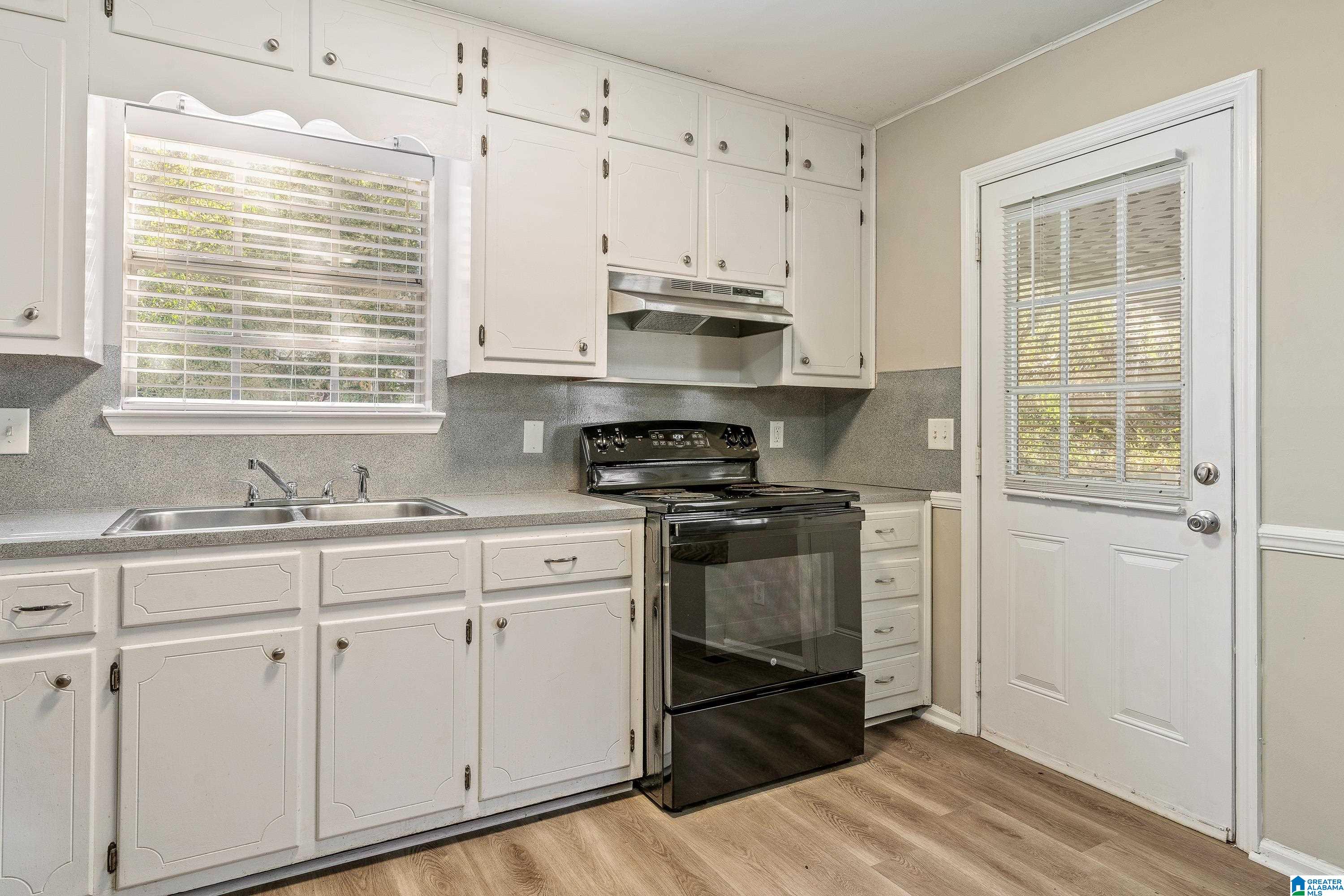 5439 FAUCETT ROAD