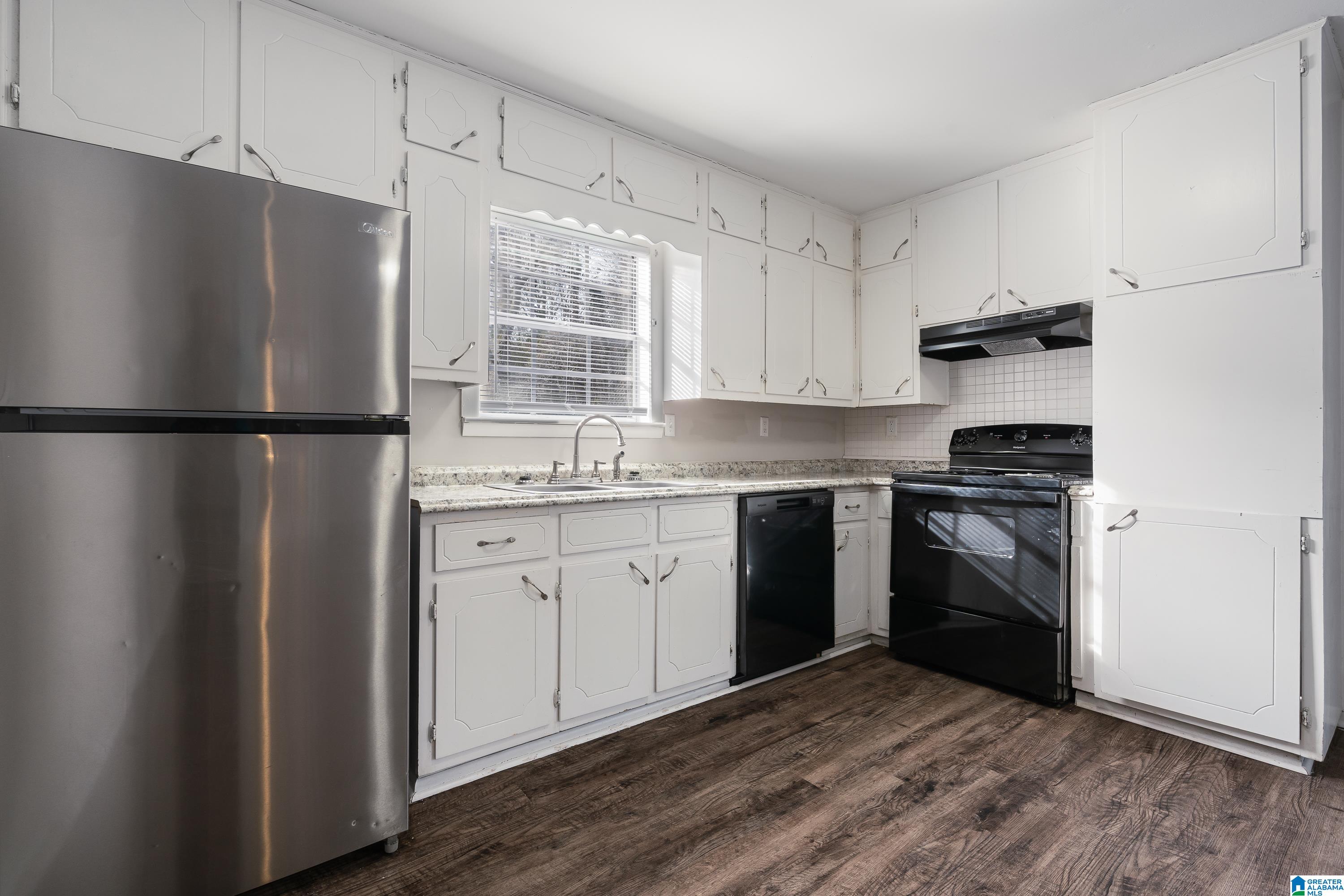 2708 6TH STREET NE