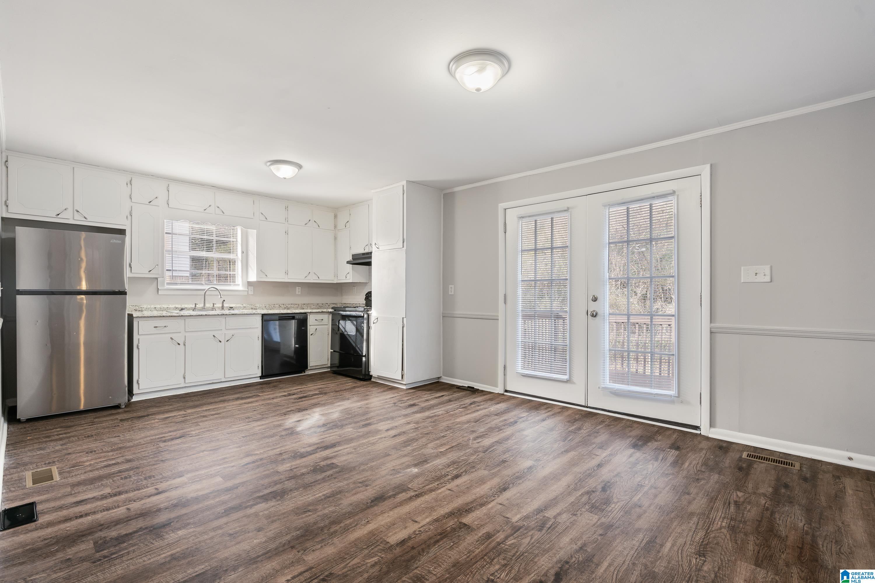 2708 6TH STREET NE