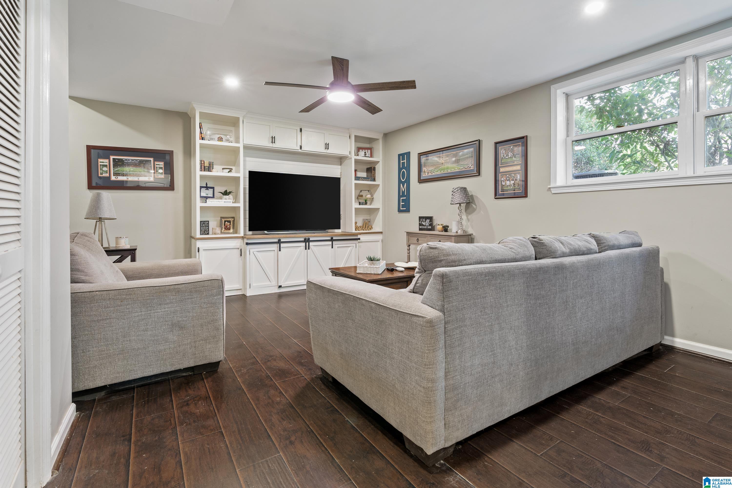 2274 RICHMOND CIRCLE