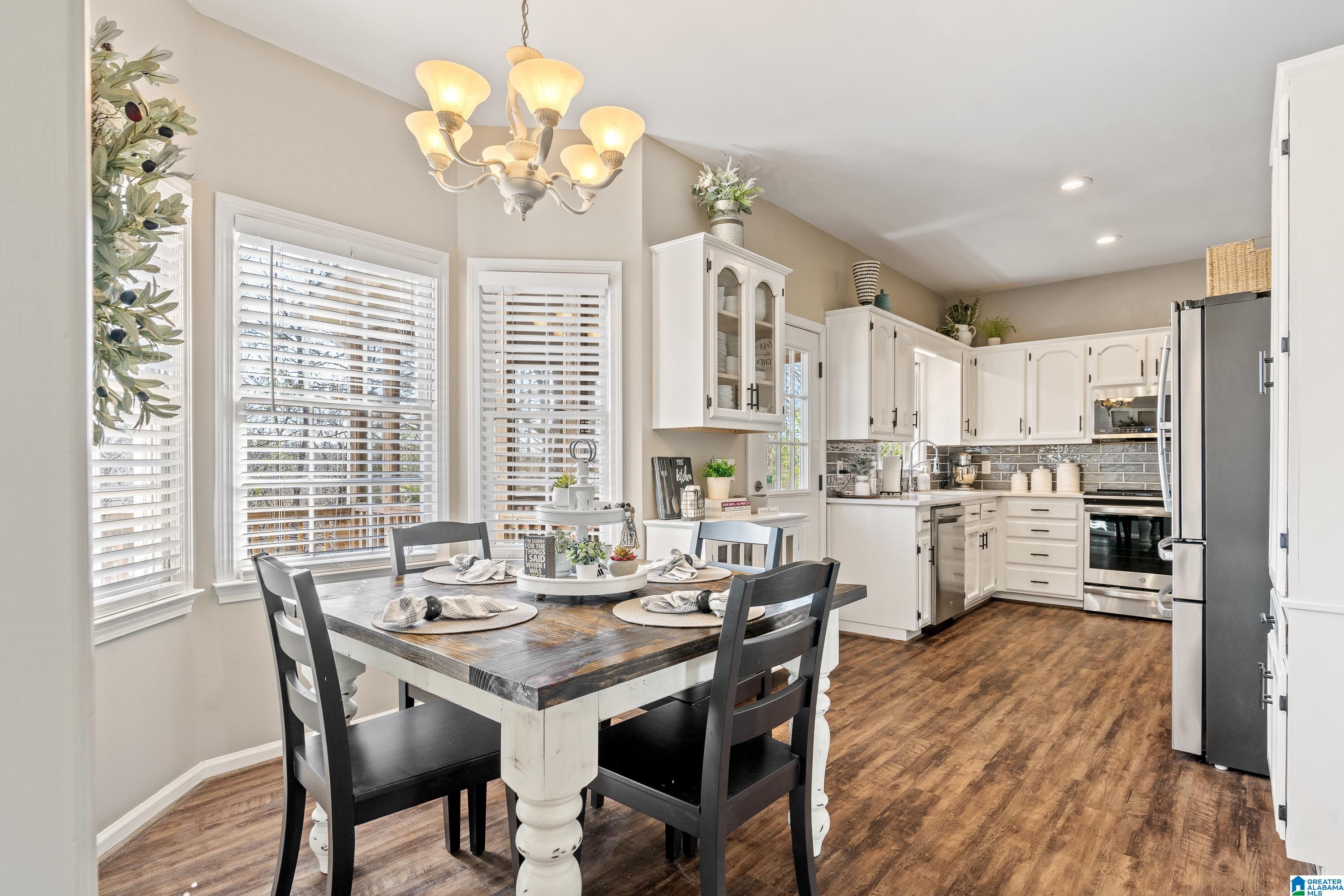 2274 RICHMOND CIRCLE